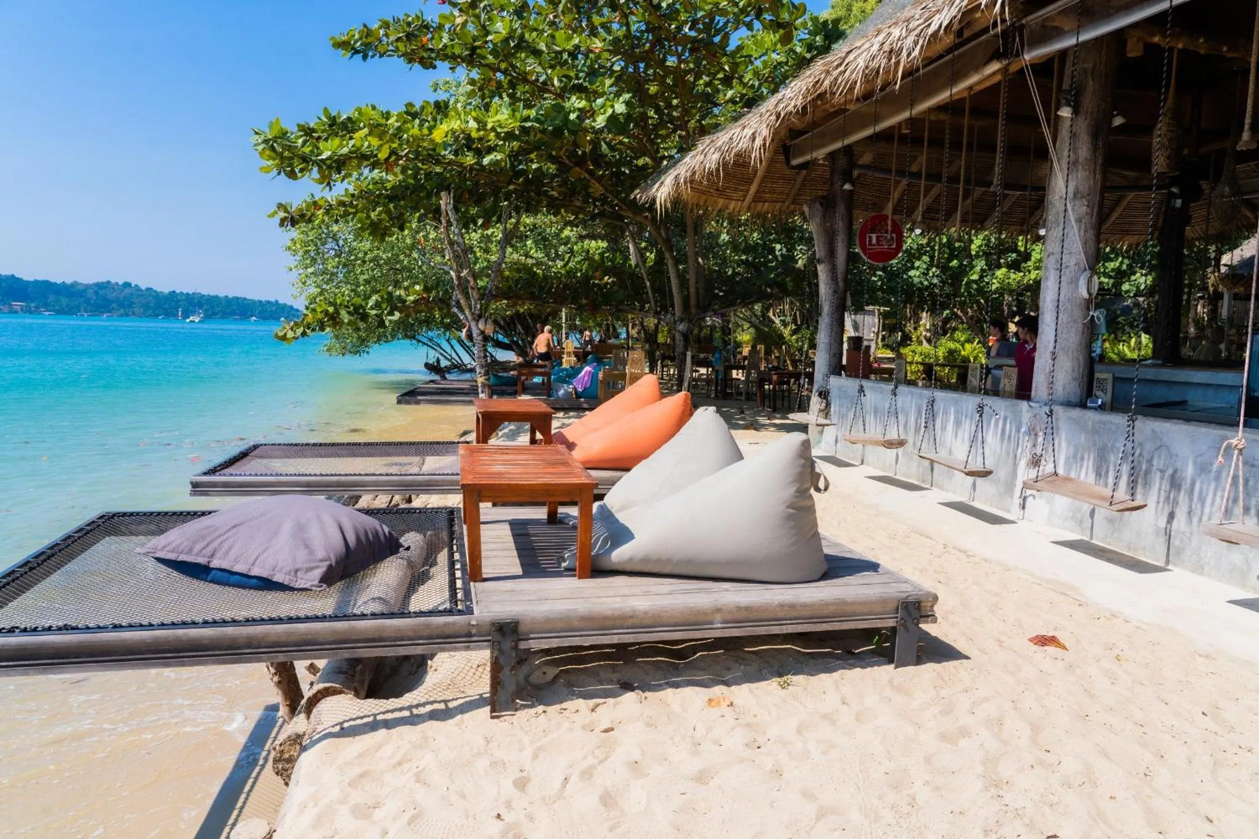 Restaurant/places to eat in The Tropical Beach Resort