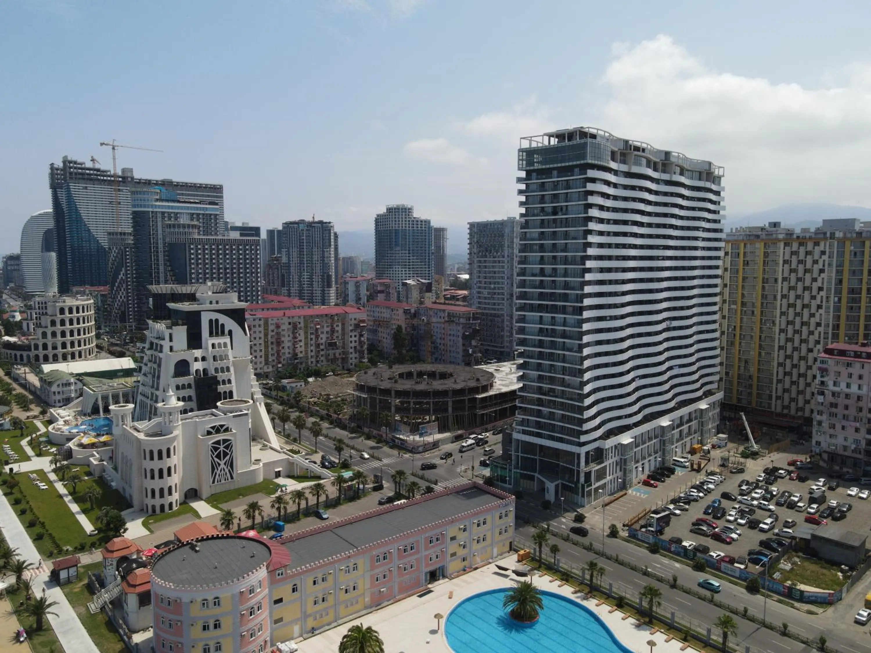 Facade/entrance in Orbi Residence Hotel Official