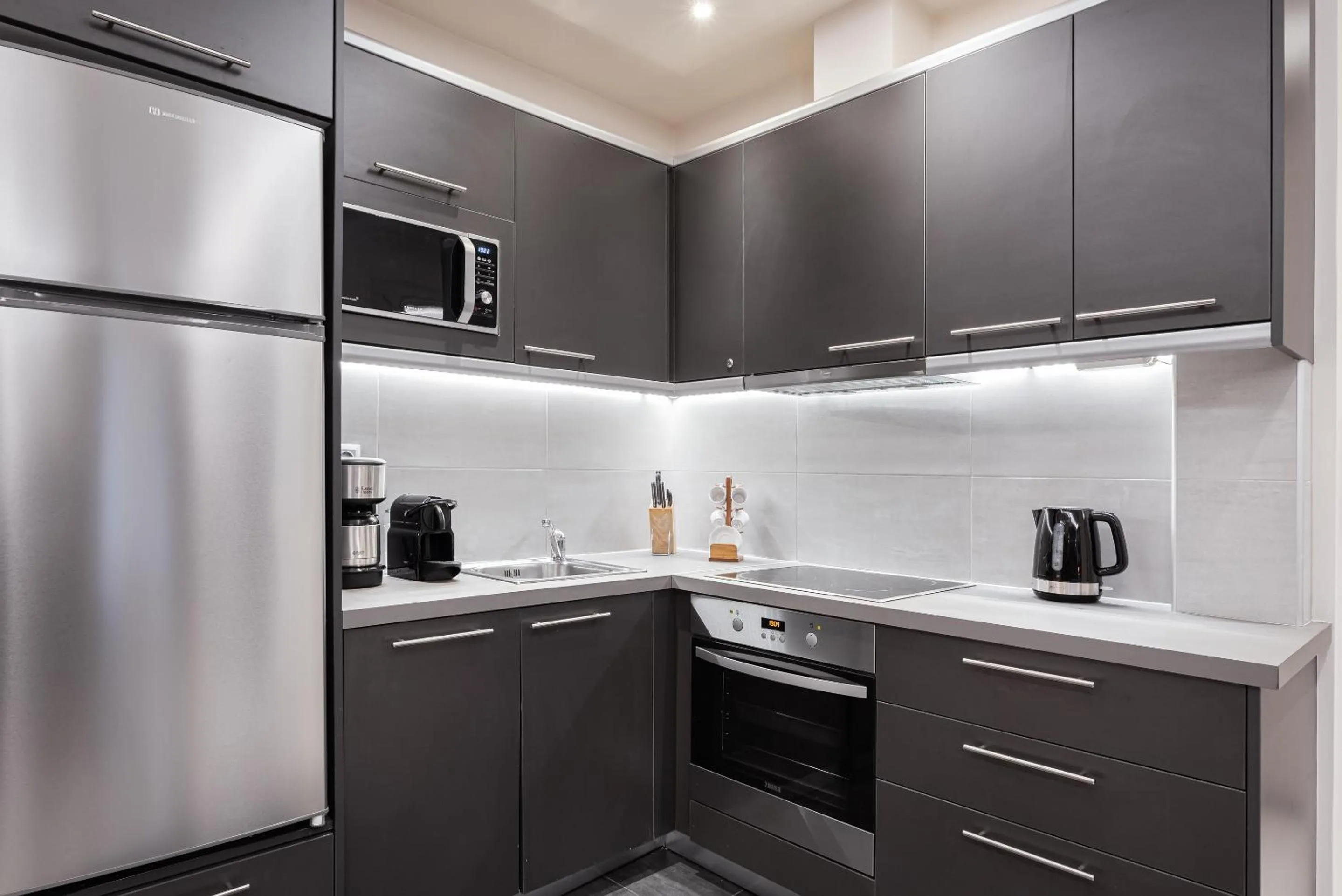 Coffee/tea facilities in Acropolis Elegant Apartment