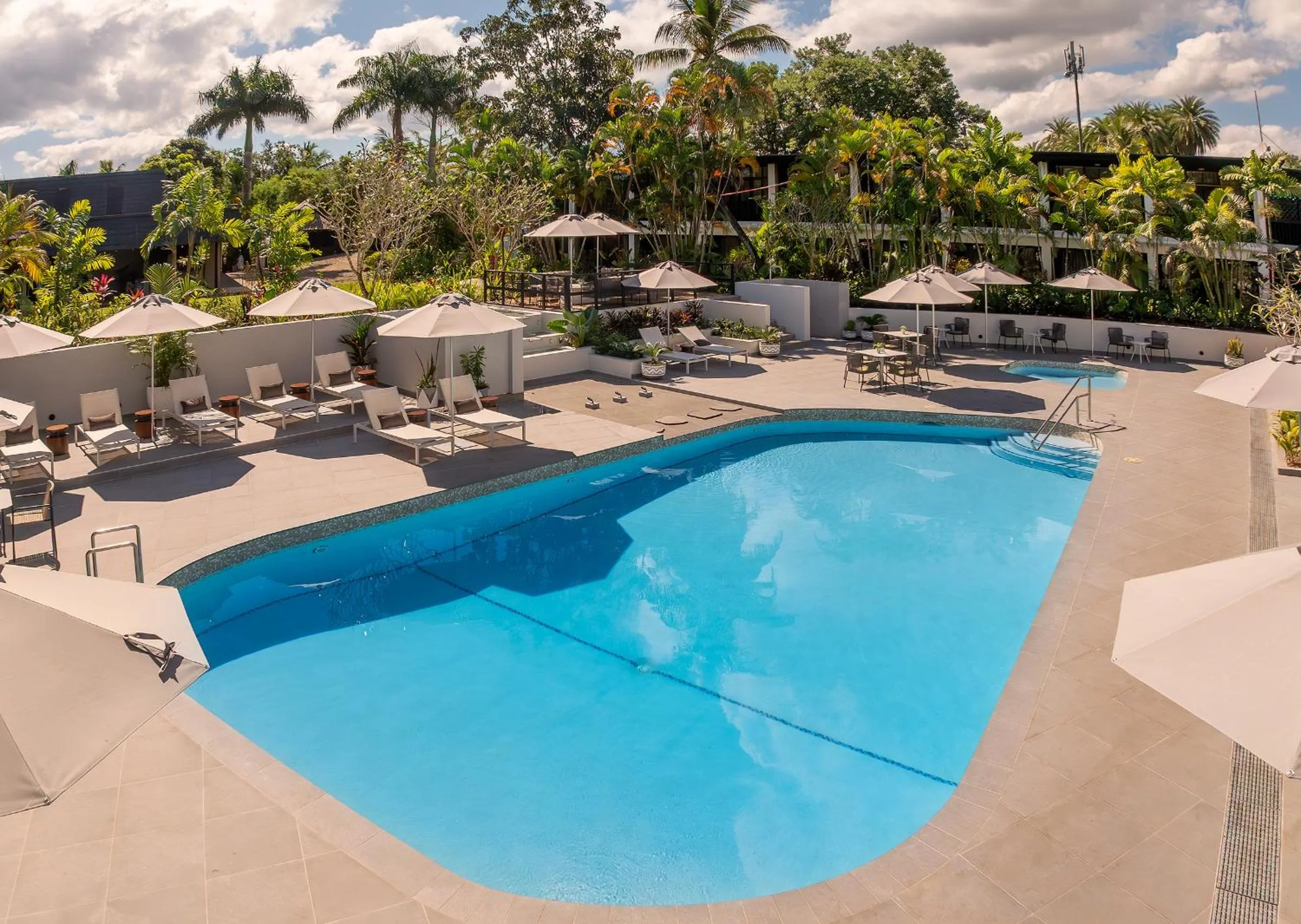 Swimming pool in Tanoa International Hotel