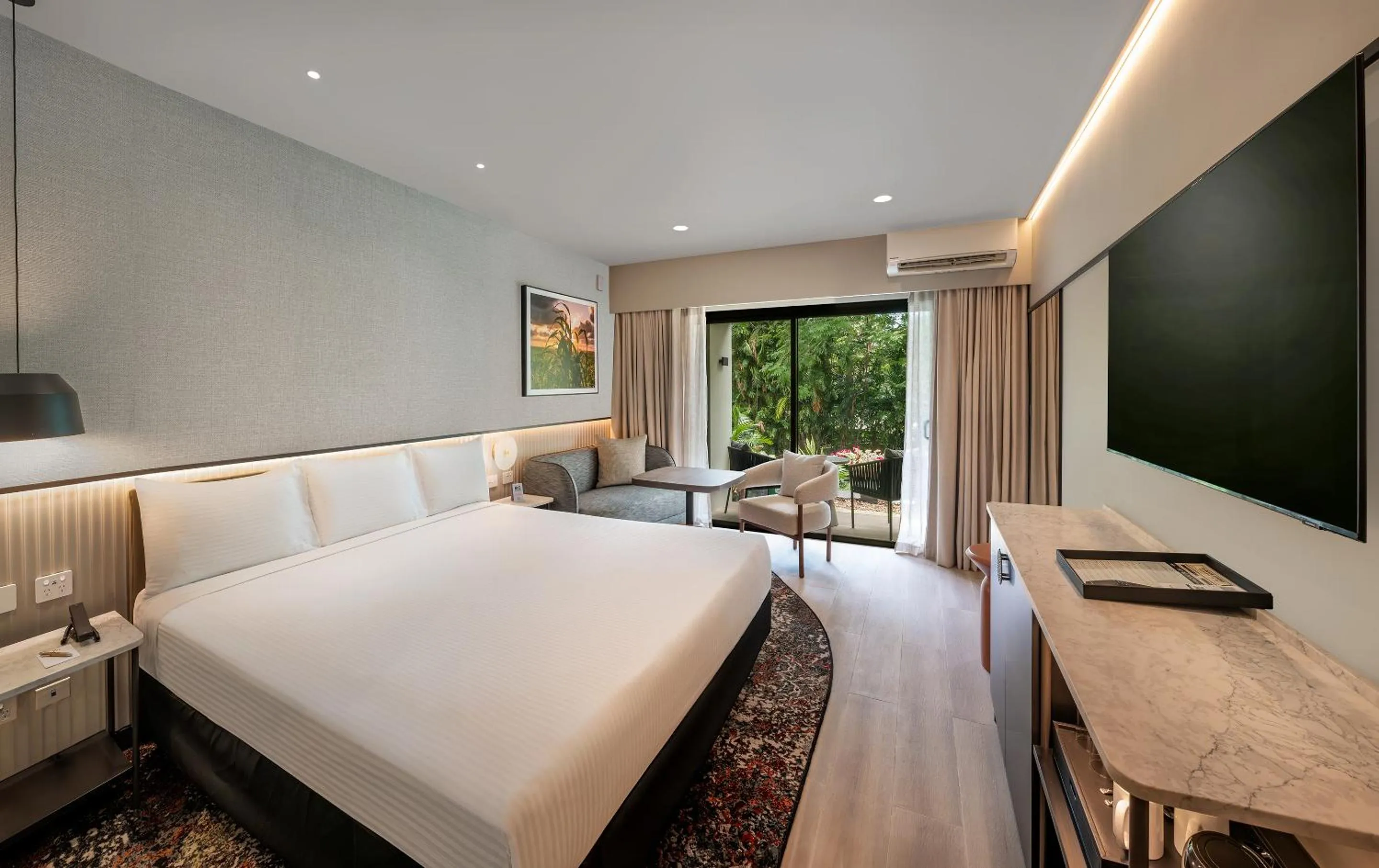 Bed in Tanoa International Hotel