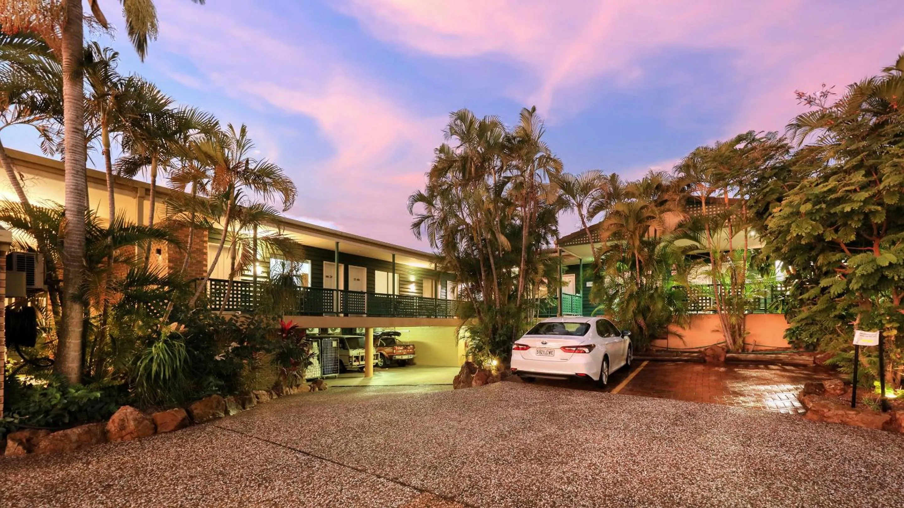 Garden view in Best Western Cattle City Motor Inn