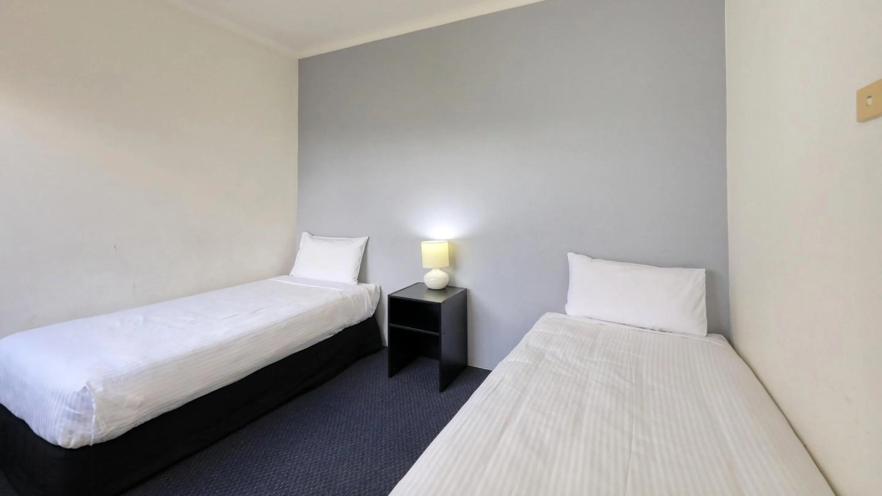 Bed in Best Western Cattle City Motor Inn