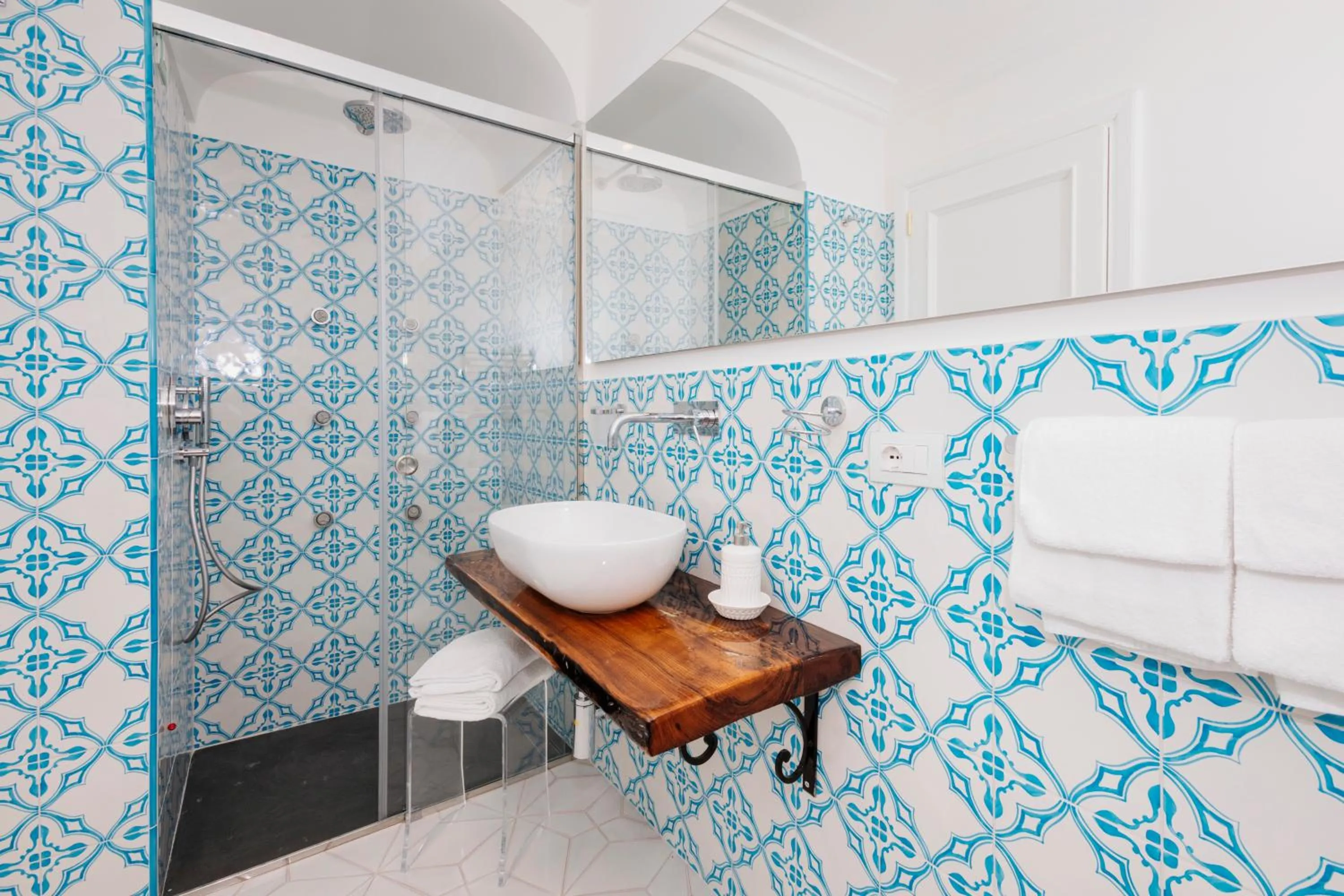 Toilet in La Bizantina Luxury Villa