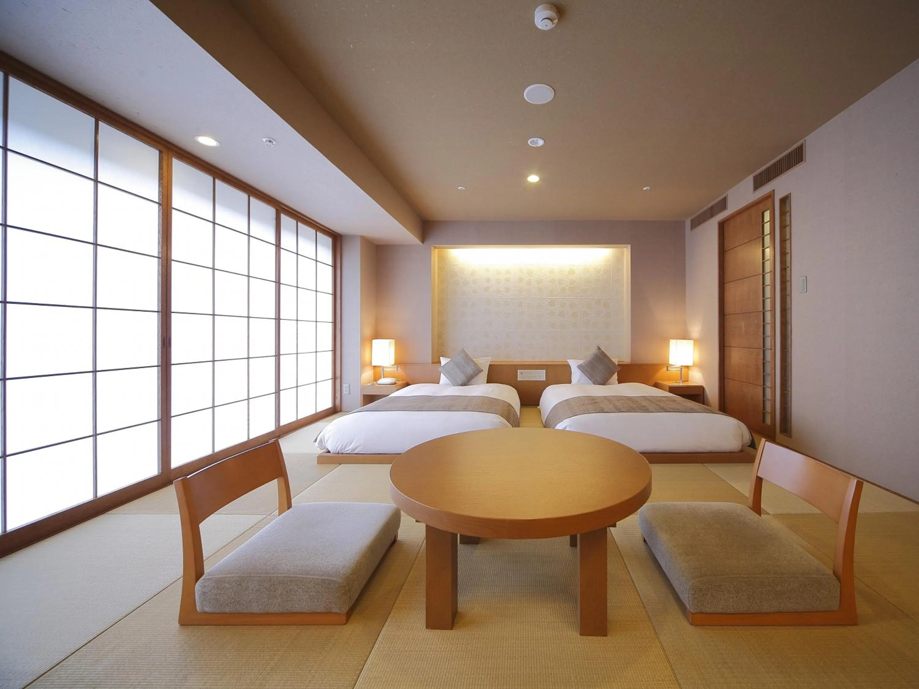 Photo of the whole room, Bed in Hotel Granvia Wakayama