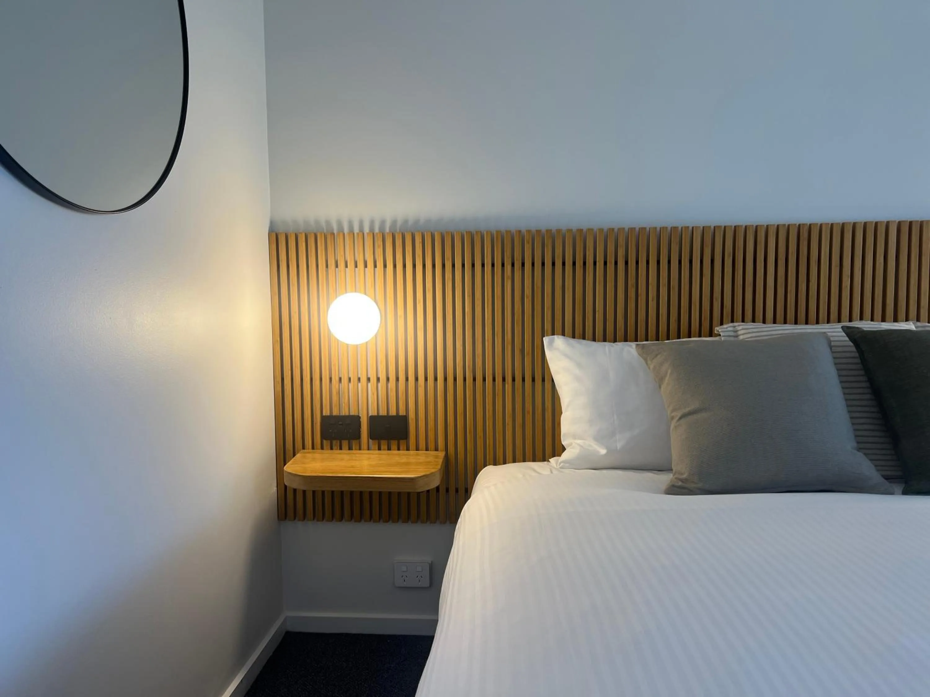 Bed in South Seas Motel