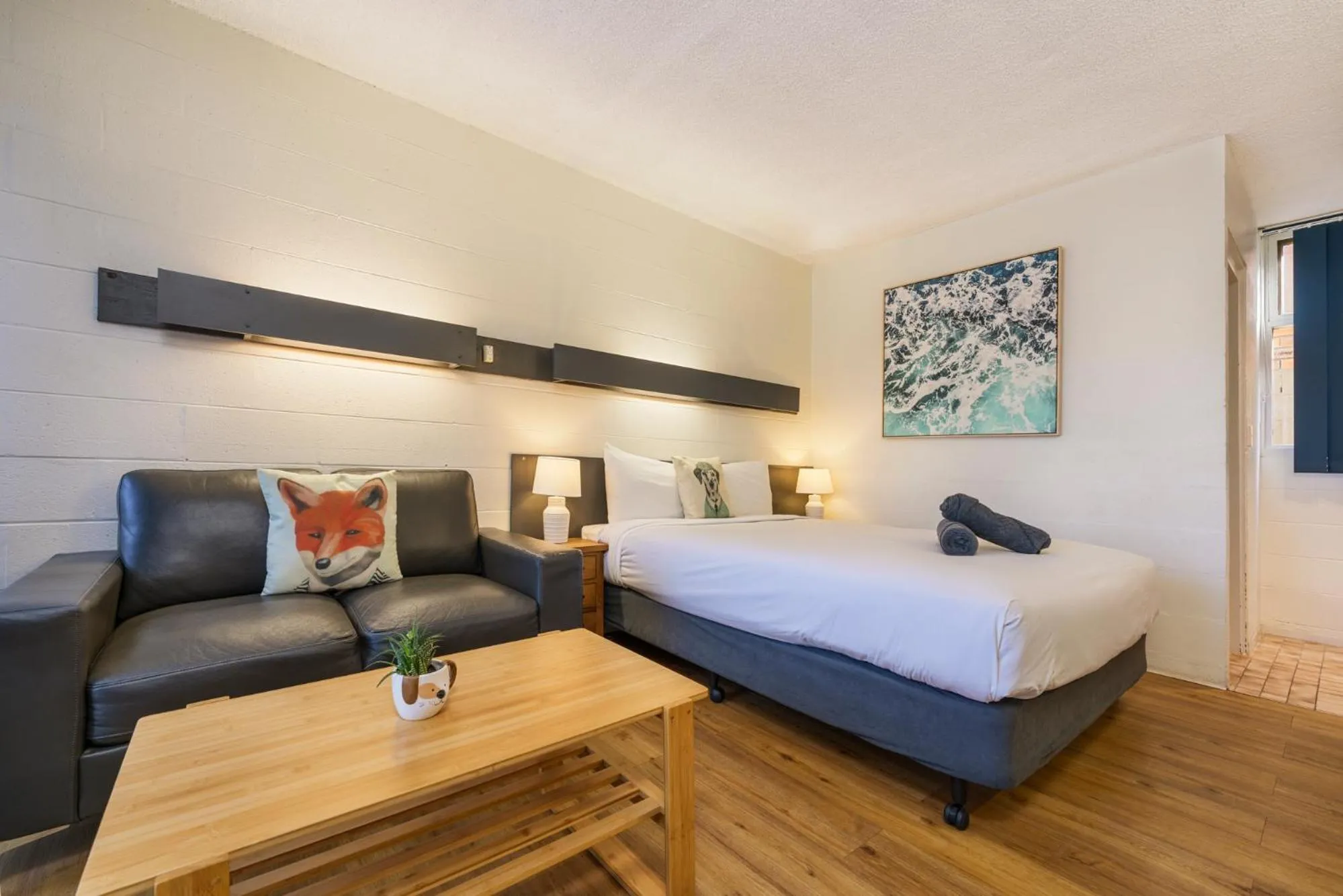 Bedroom, Bed in South Seas Motel