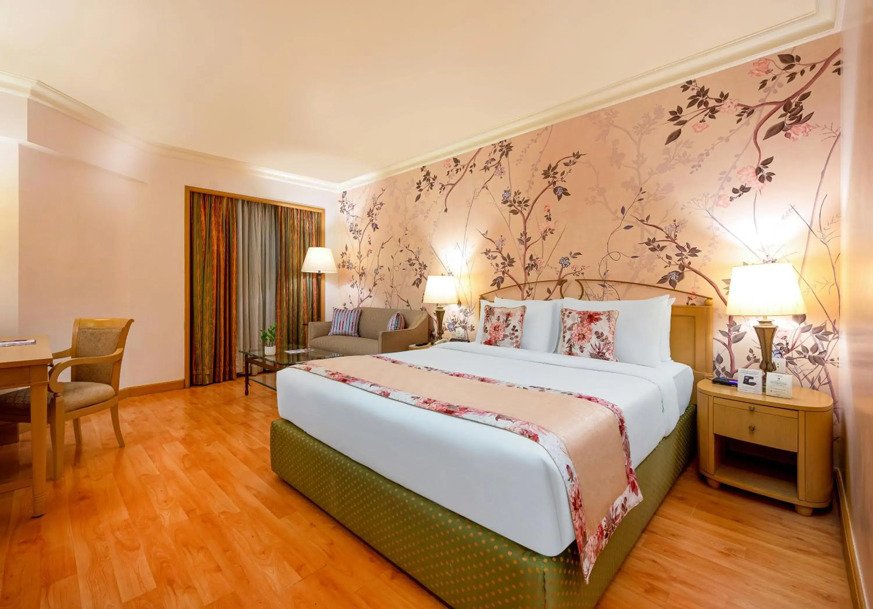 Deluxe Room King Bed with Bathtub in The Orchid Hotel Mumbai Vile Parle Deluxe Room King Bed with Bathtub in The Orchid Hotel Mumbai Vile Parle