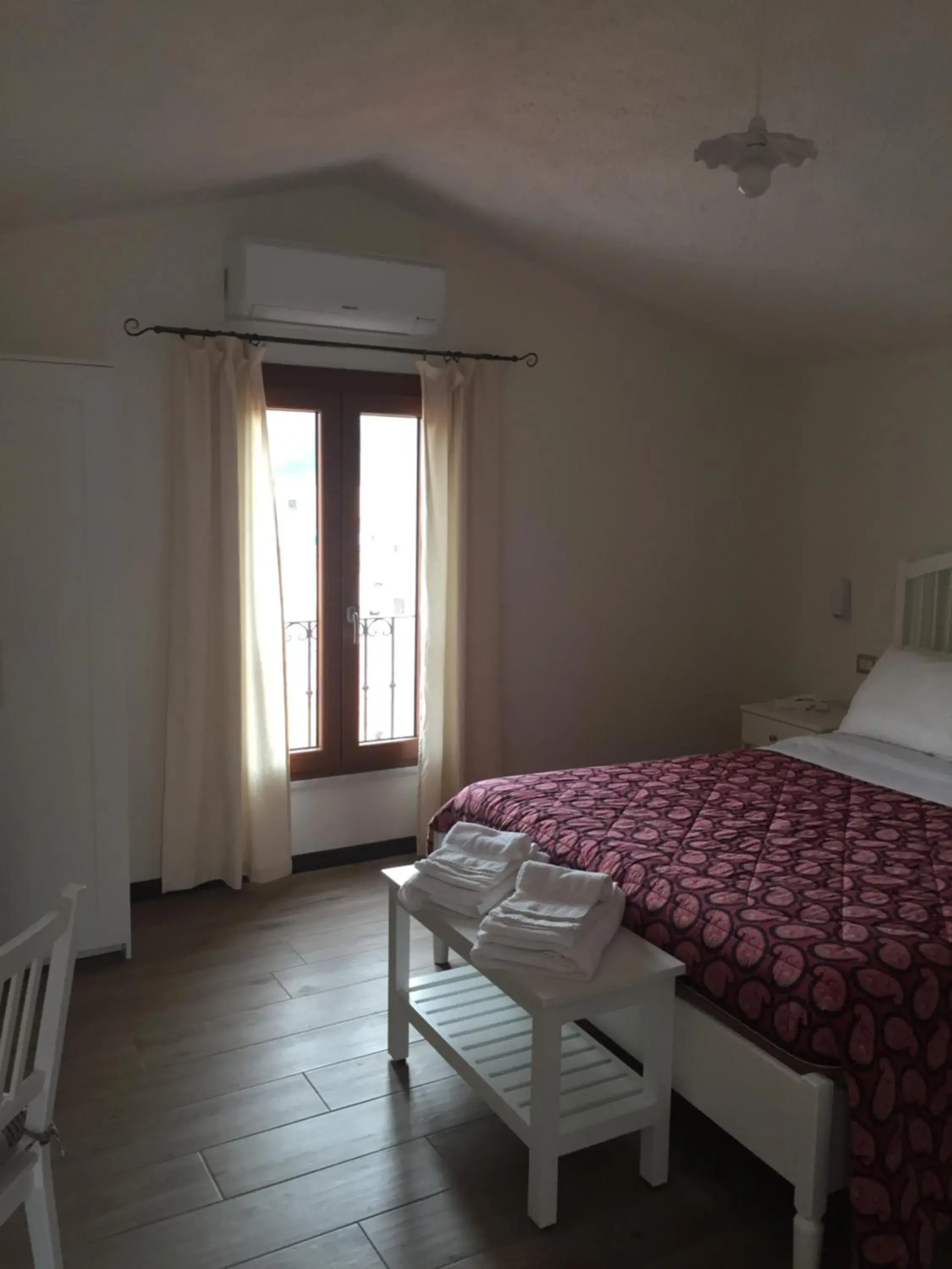Double Room in Bomarosa B&B Double Room in Bomarosa B&B