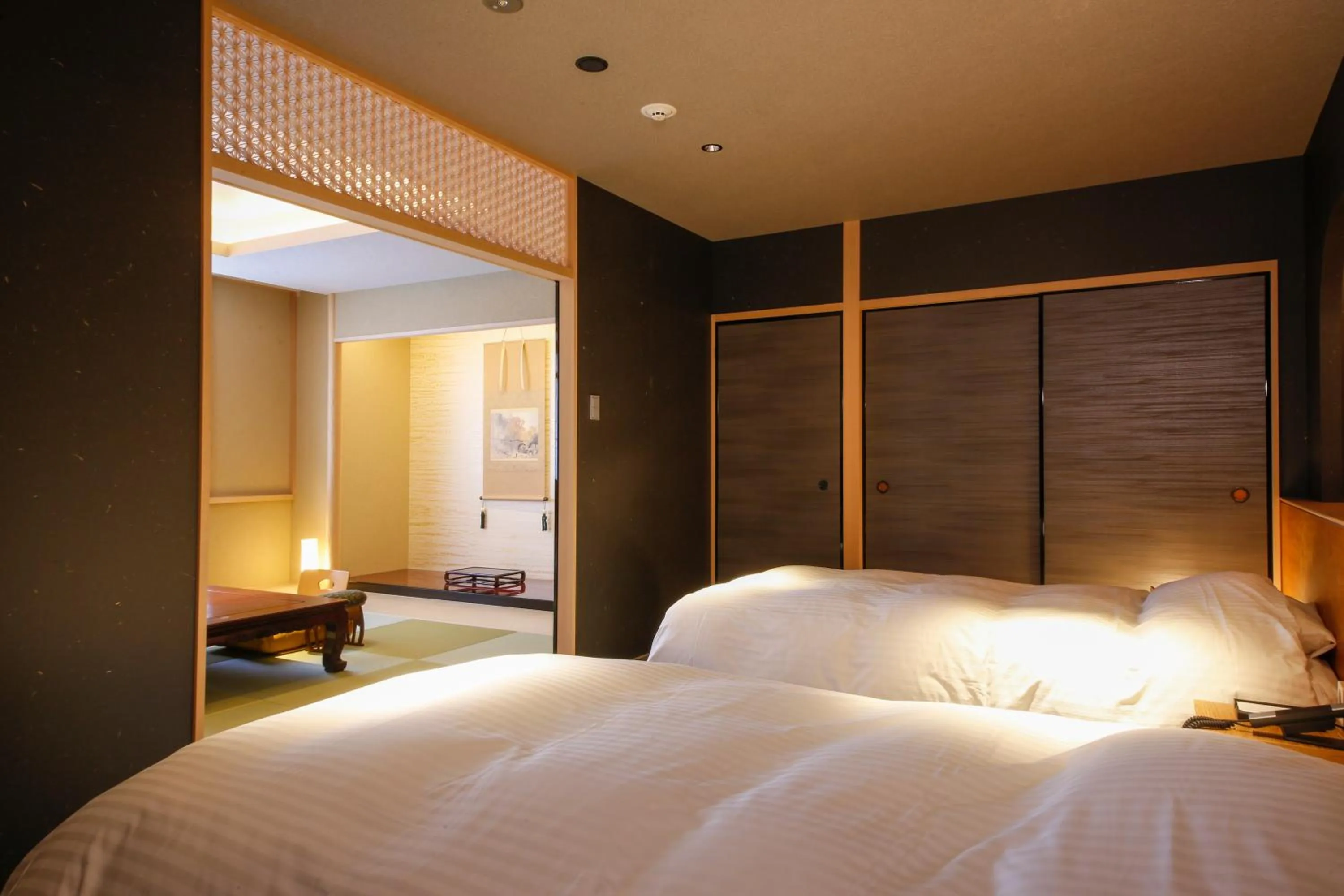 Bed in Hotel Honnoji