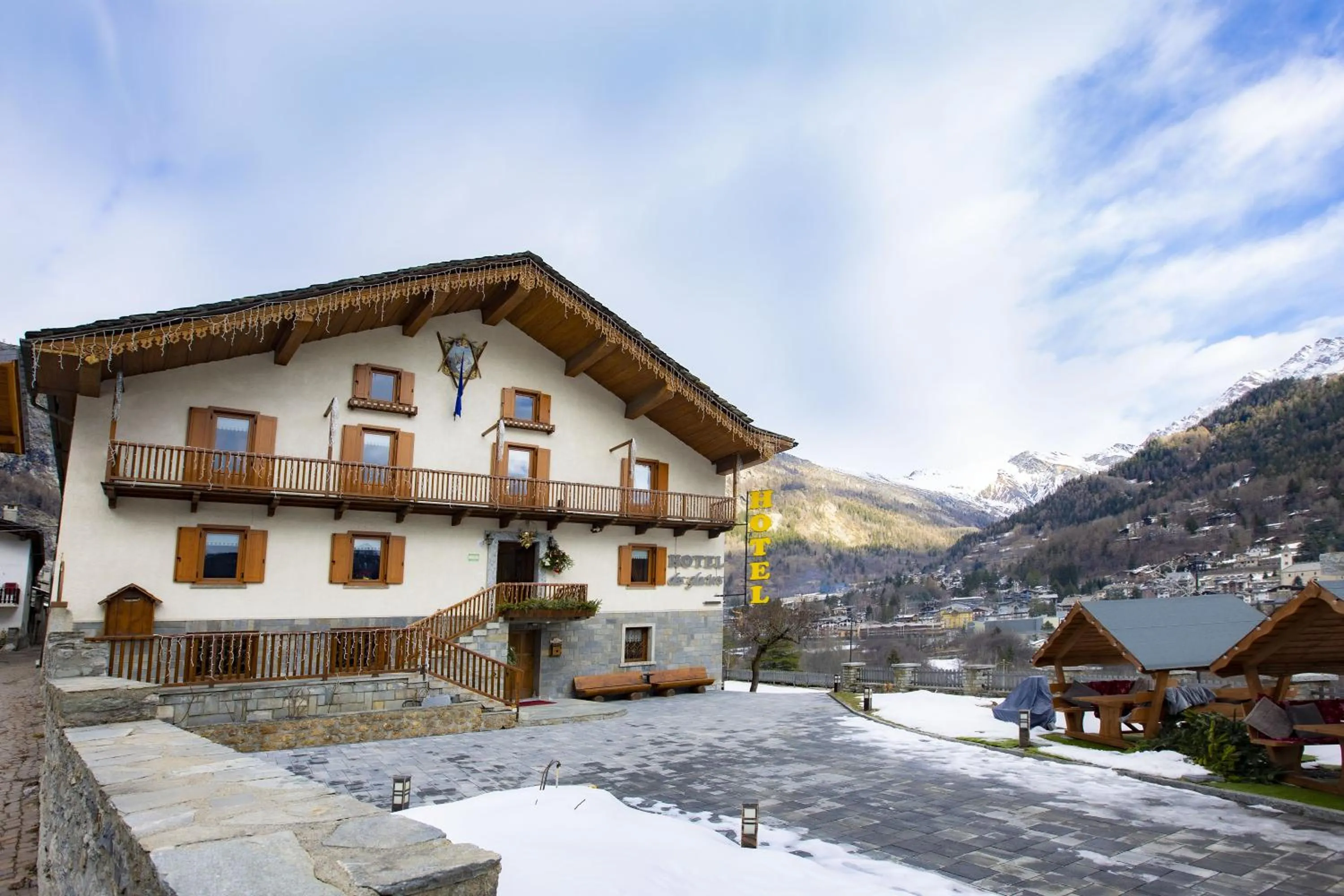 Property building in Hotel Des Glaciers