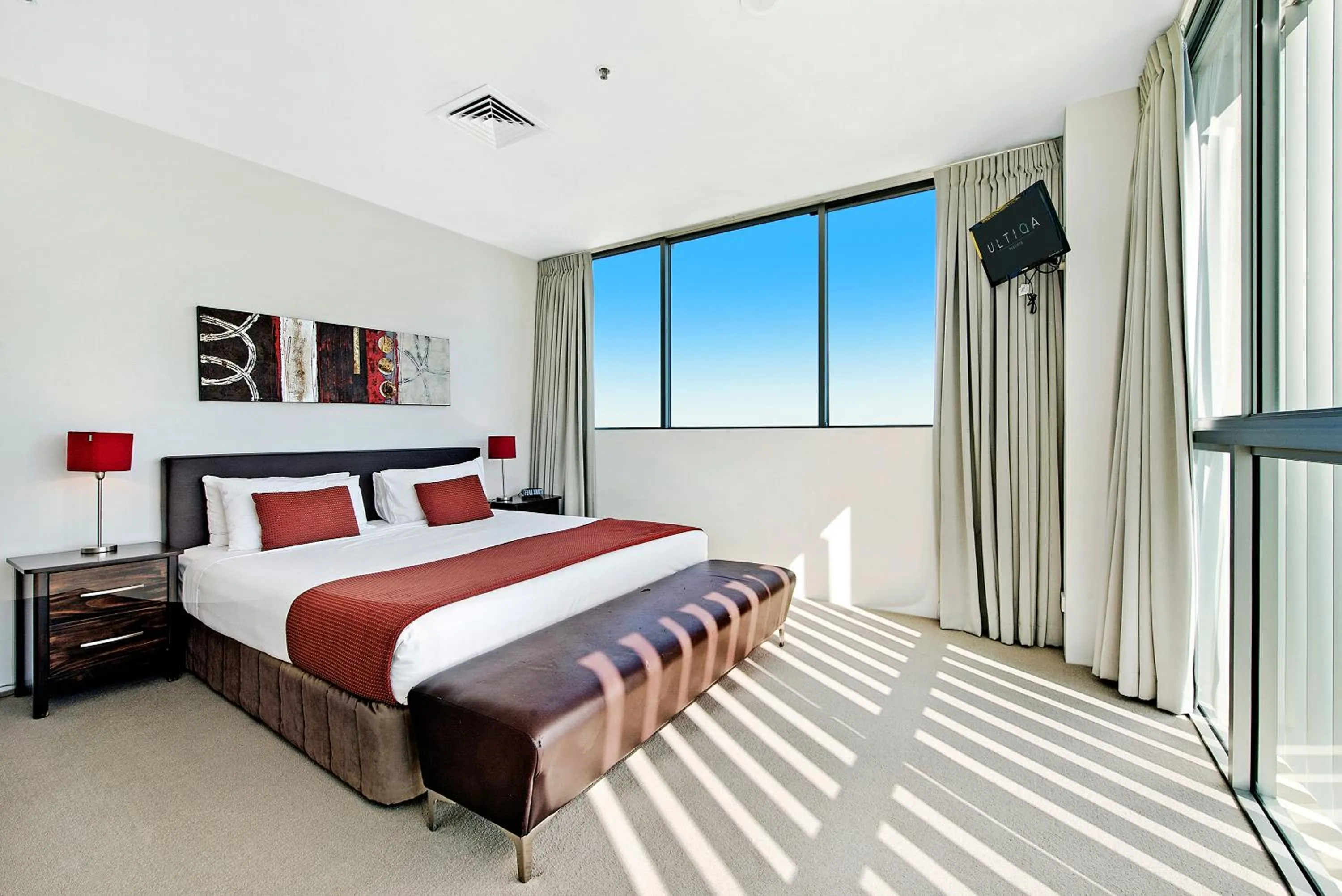 Bedroom, Bed in ULTIQA Air On Broadbeach