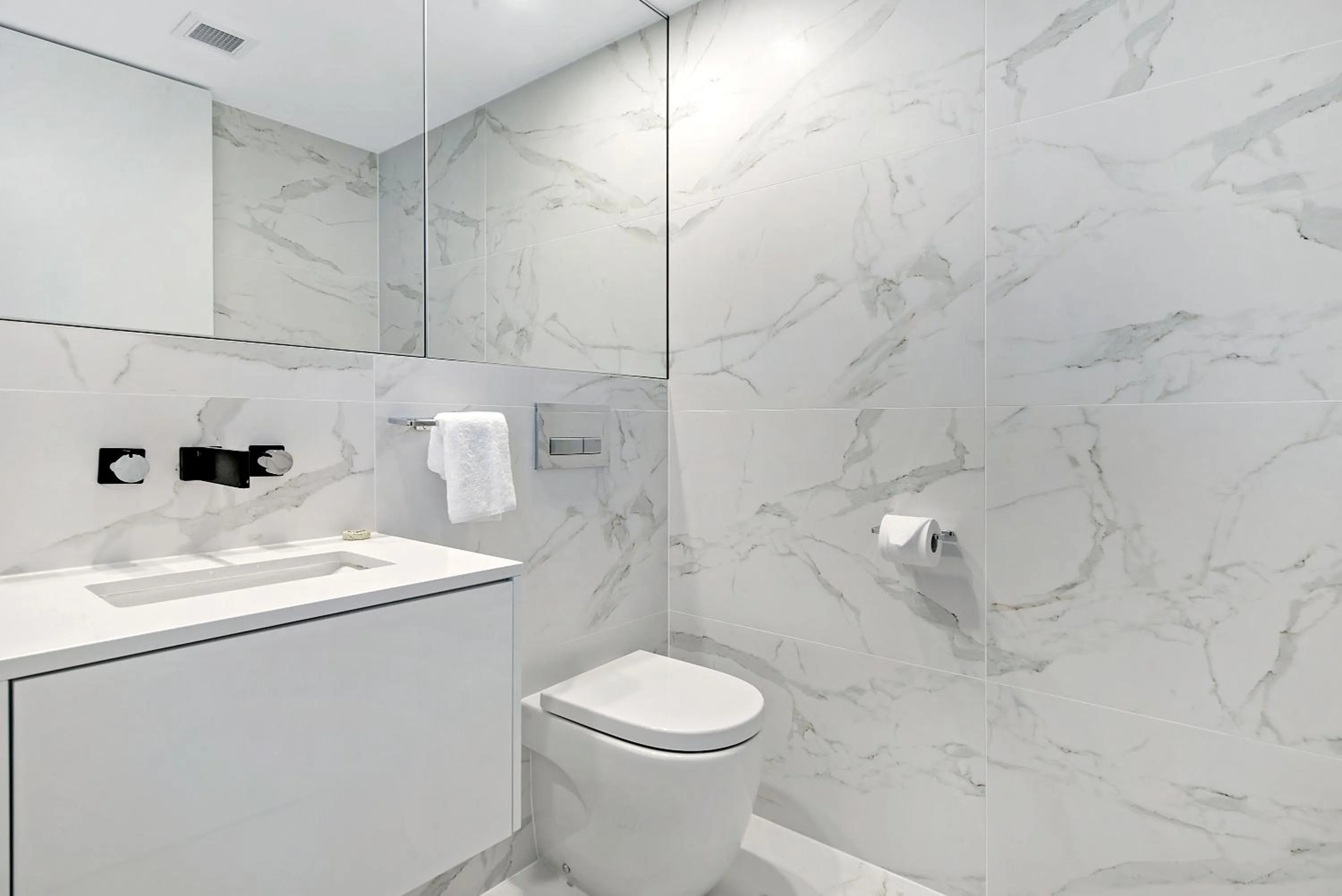 Bathroom in ULTIQA Air On Broadbeach