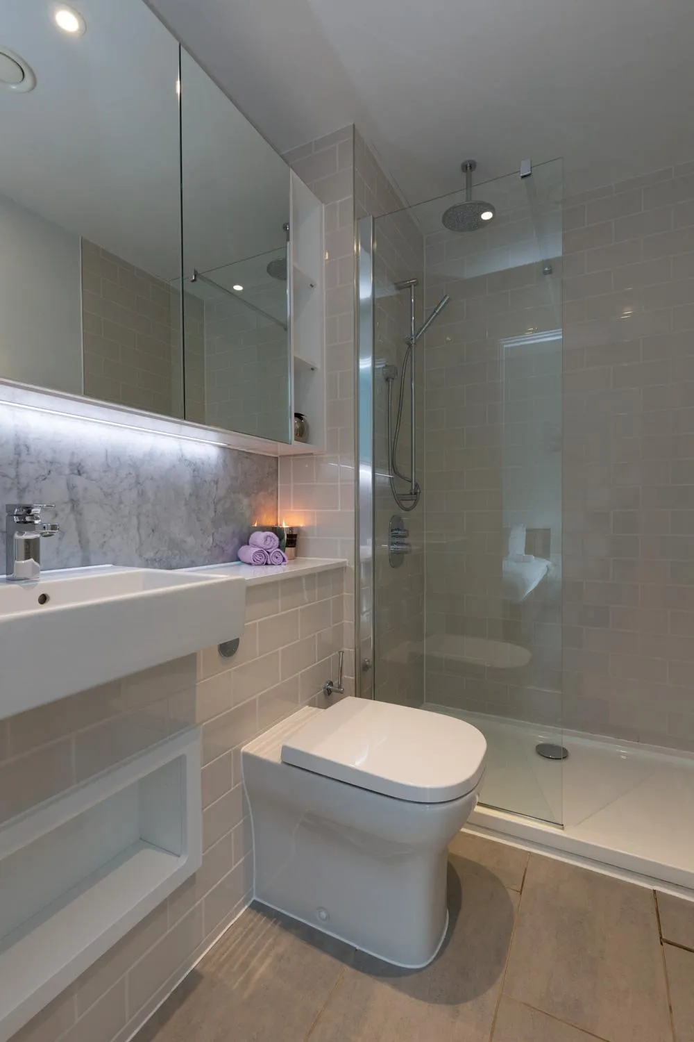 Bathroom in Deluxe Central London Apartment