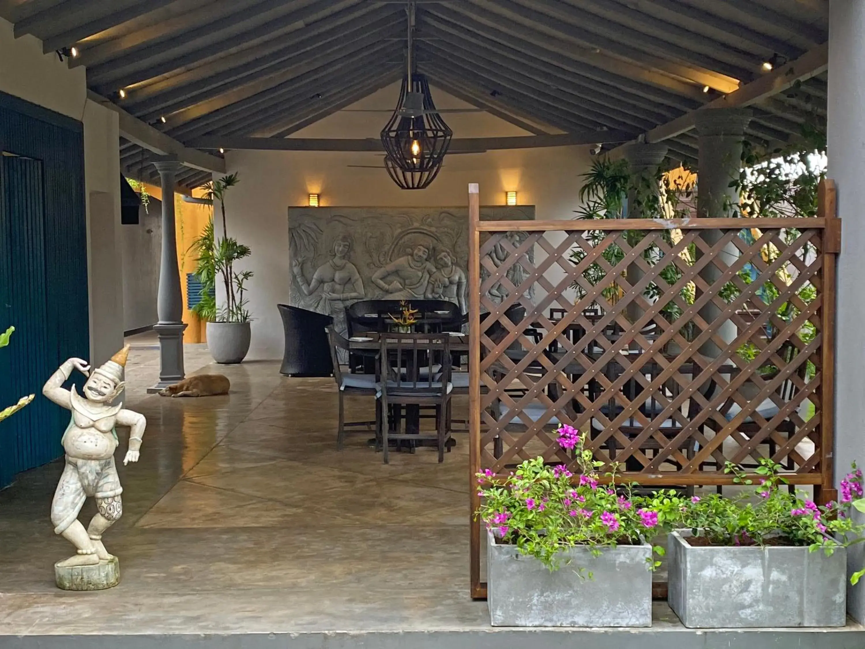 Property building in Suite Lanka Property building in Suite Lanka