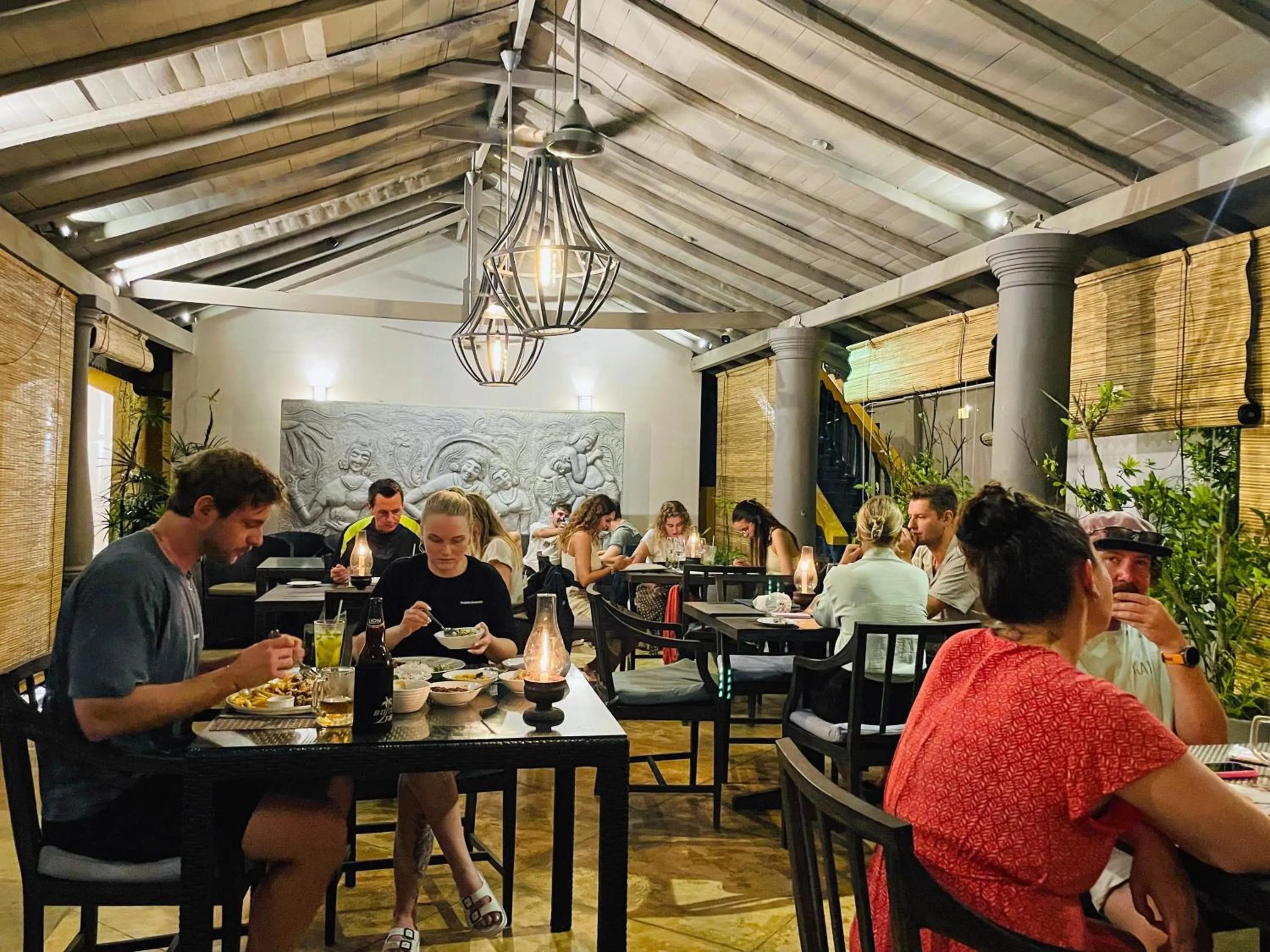 Lounge or bar in Suite Lanka