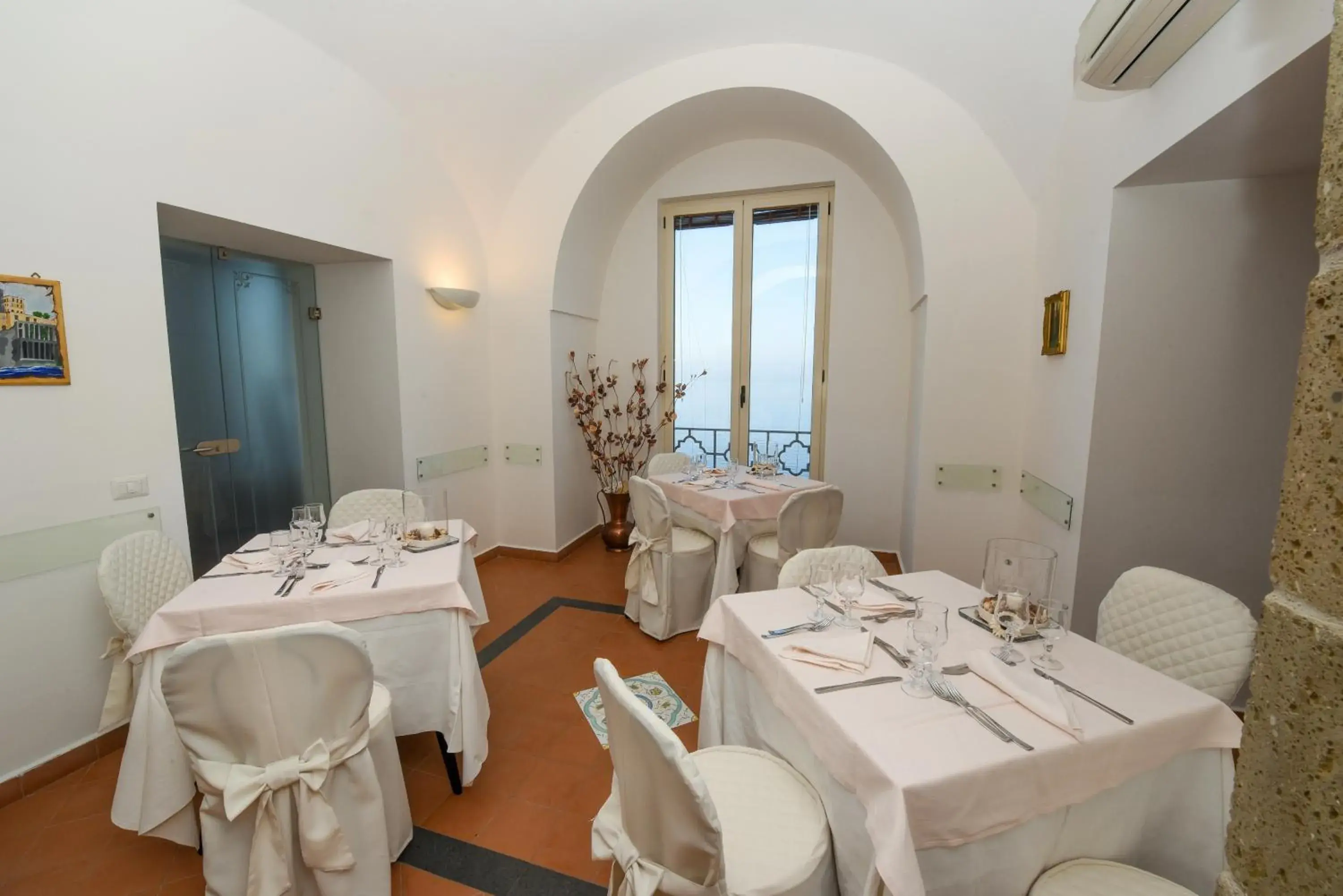 Restaurant/places to eat in Villa Crawford Restaurant/places to eat in Villa Crawford