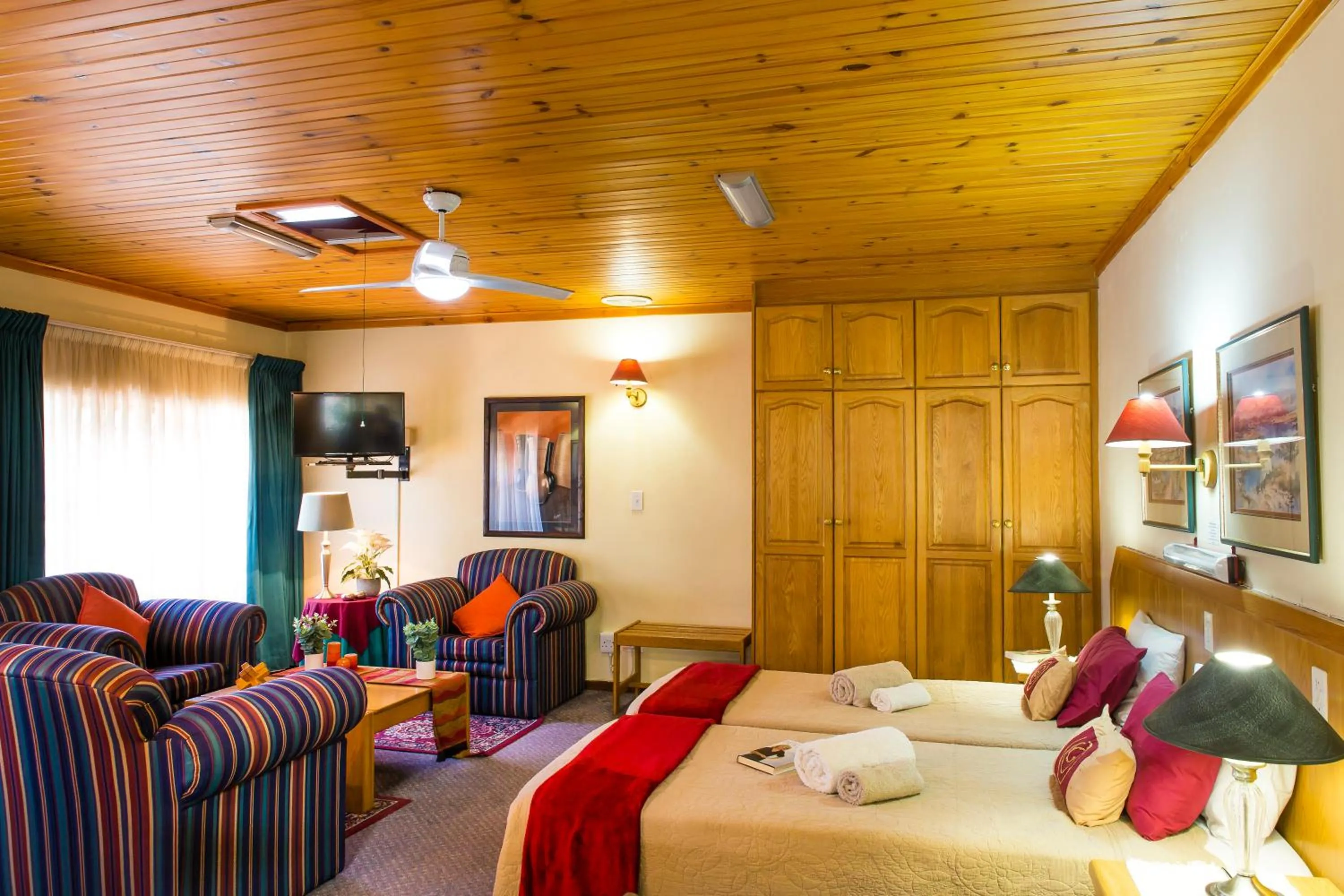 Photo of the whole room in Eikepark Self Catering