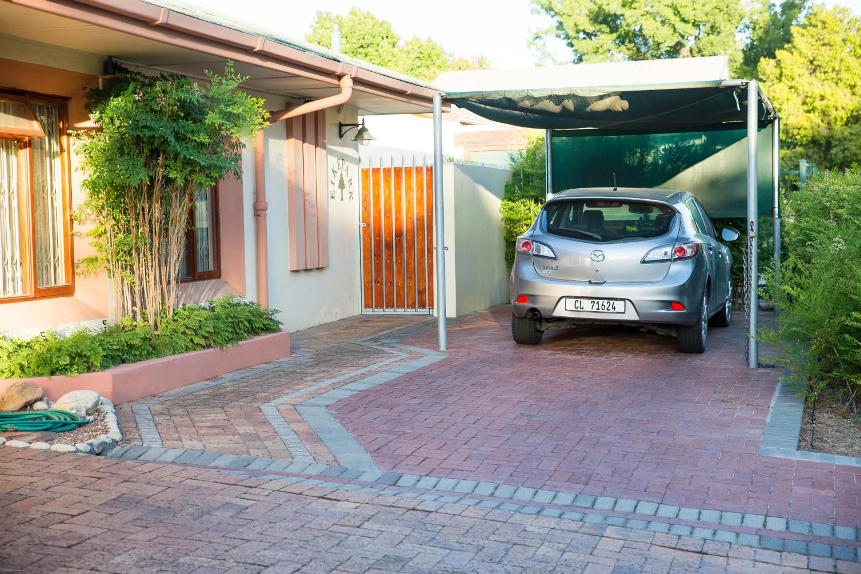 Facade/entrance in Eikepark Self Catering