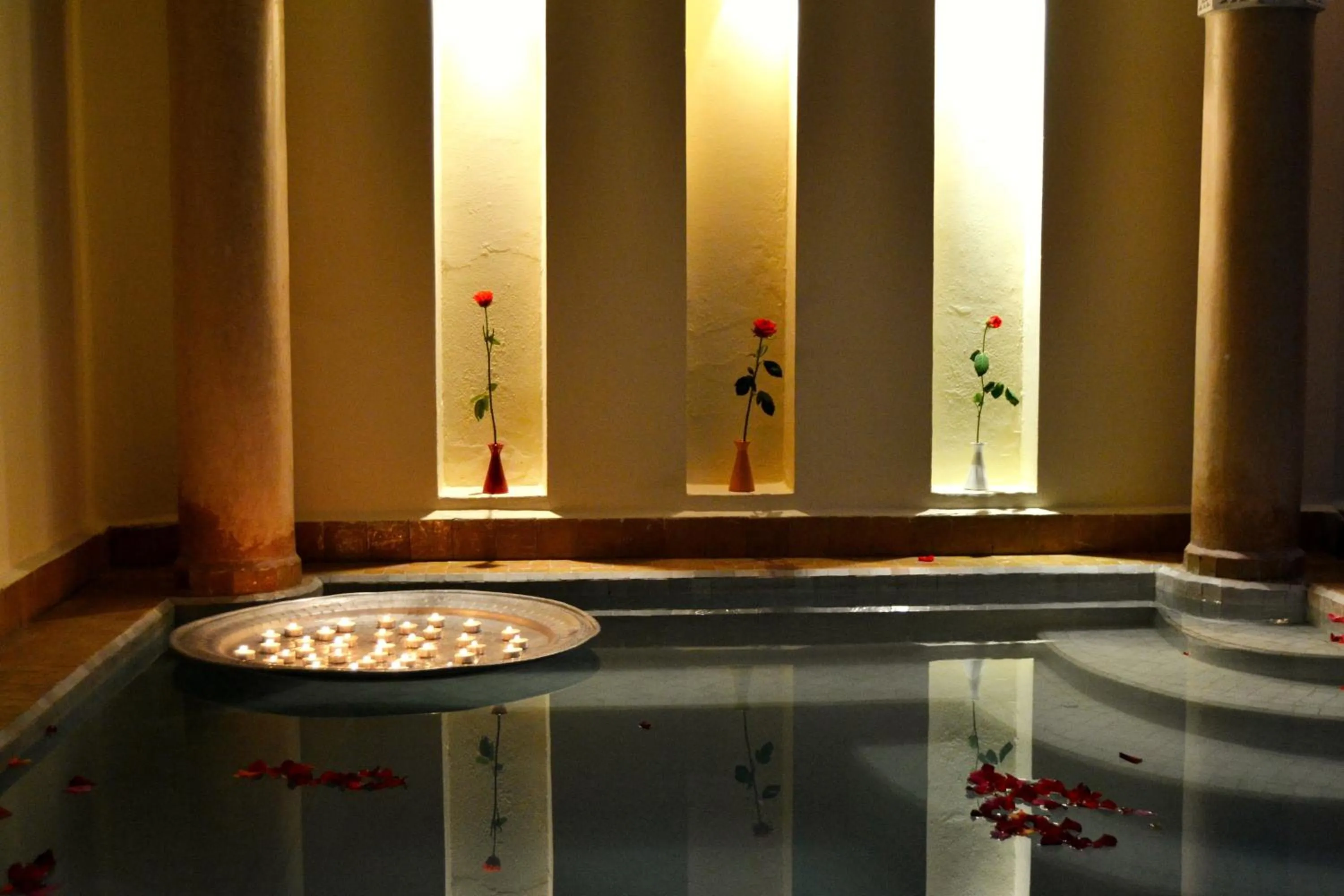 Swimming pool in Dar Crystal