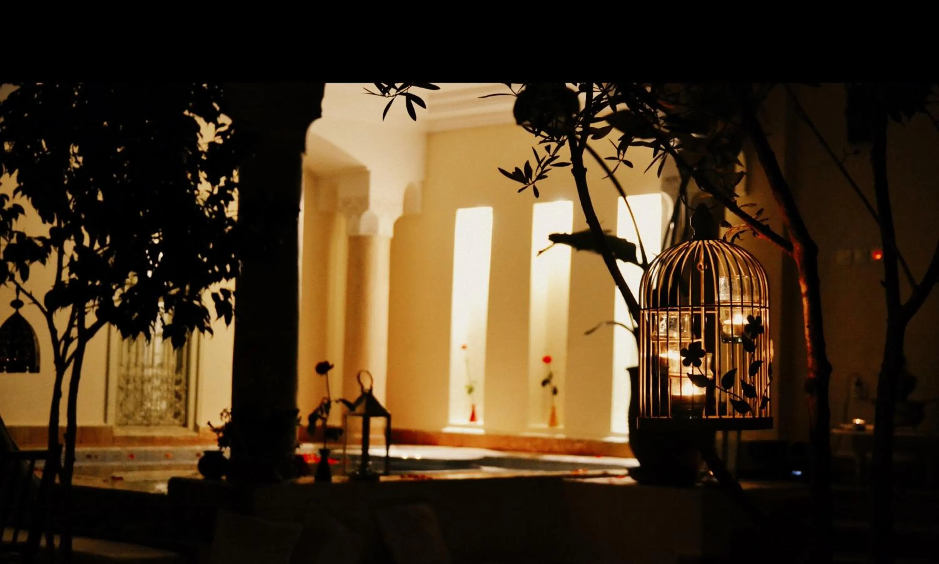 Swimming pool in Dar Crystal