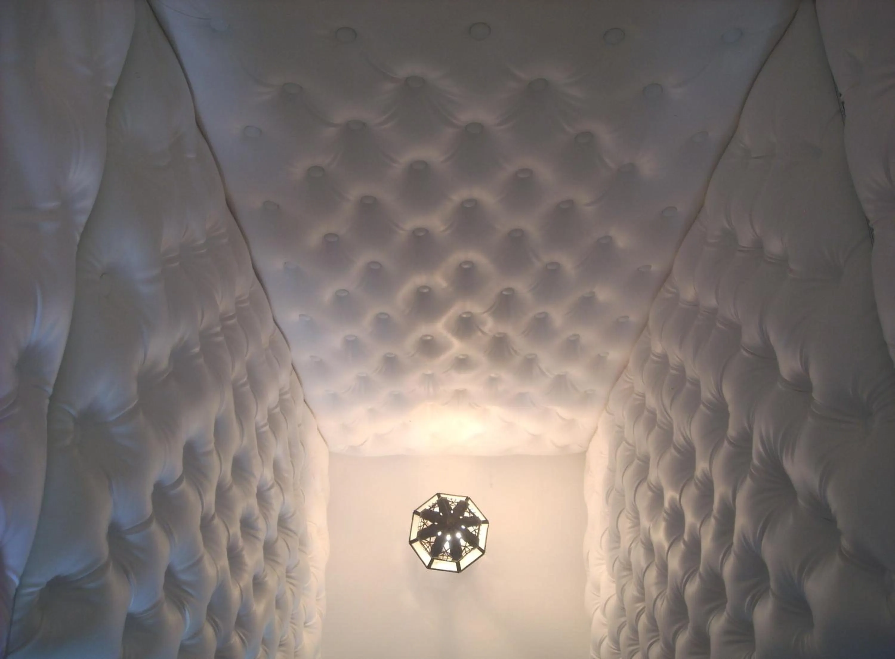 Seating area in Dar Crystal