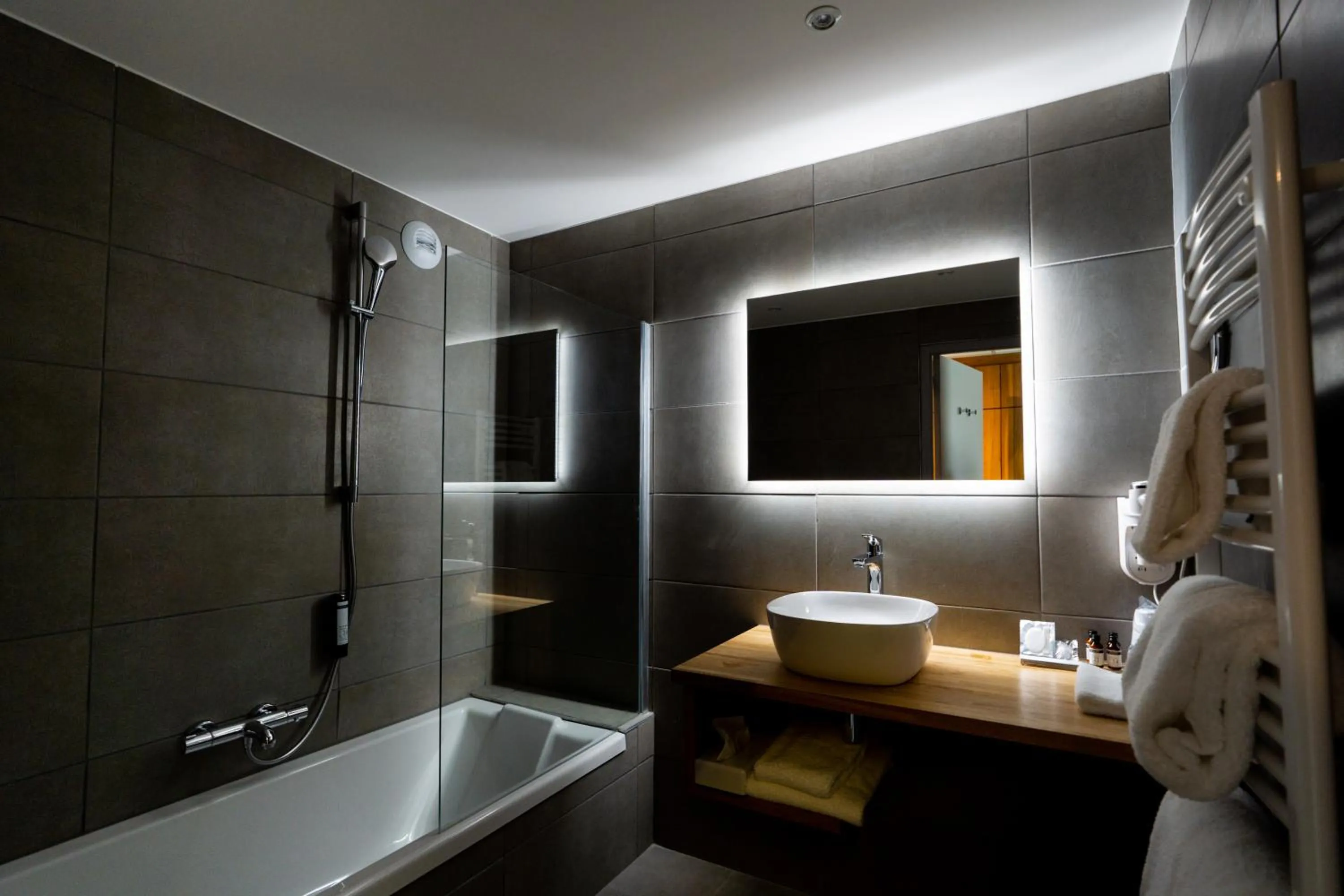 Shower in Fac & Spera -Hôtel & Spa