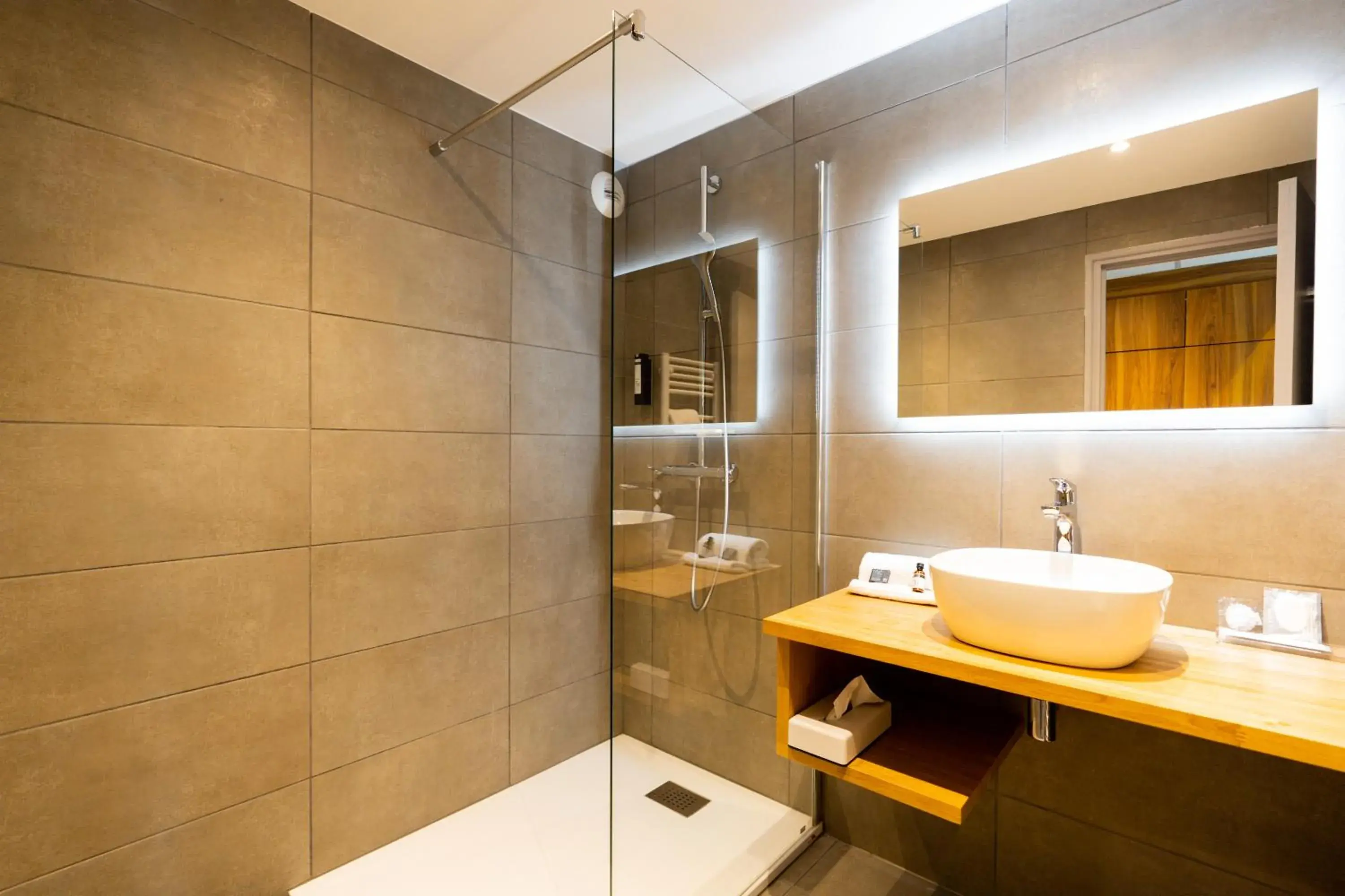 Double Room in Fac & Spera -Hôtel & Spa Double Room in Fac & Spera -Hôtel & Spa