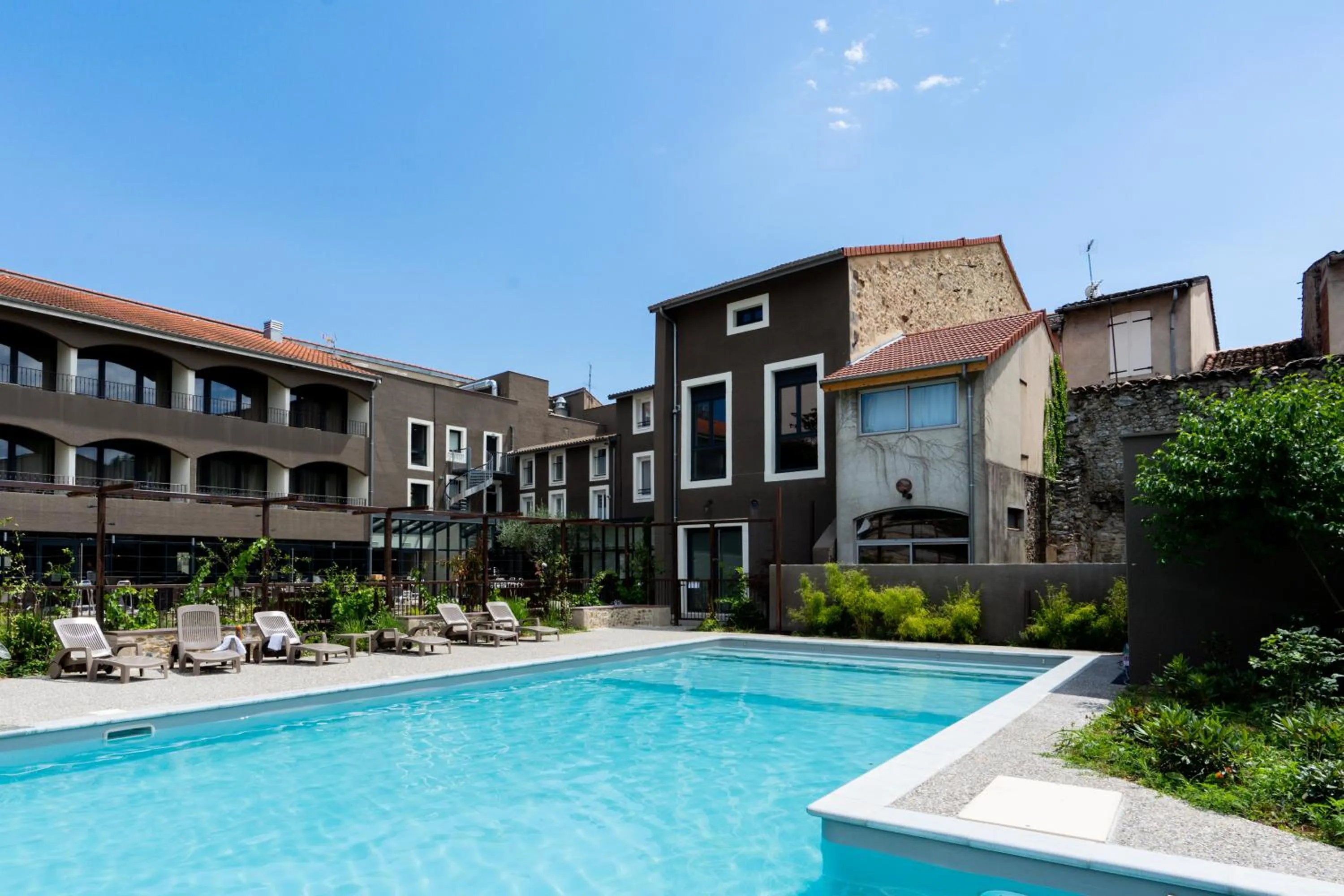 Swimming pool in Fac & Spera -Hôtel & Spa
