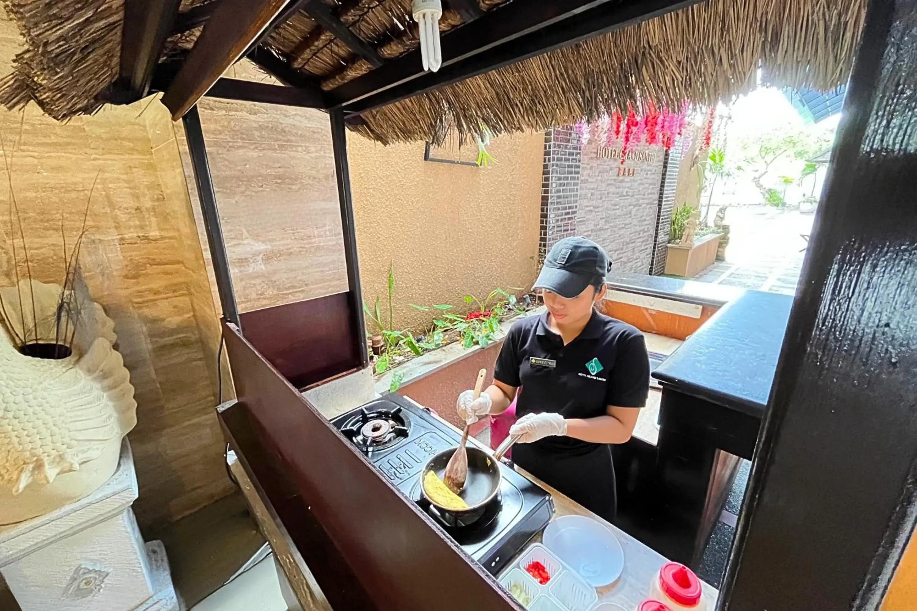 Restaurant/places to eat in Grand Santhi Hotel Restaurant/places to eat in Grand Santhi Hotel