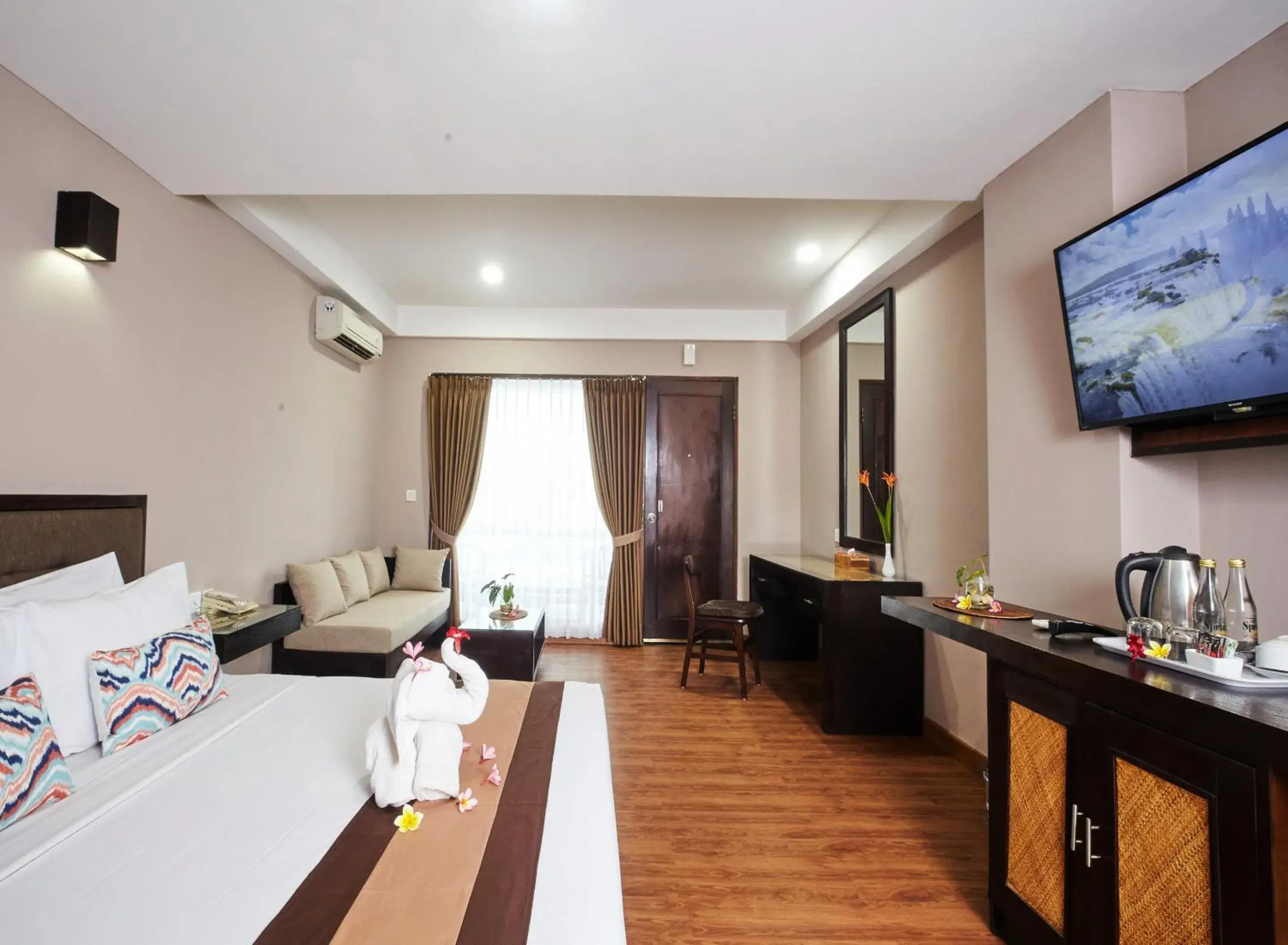 Property building, Bed in Grand Santhi Hotel Property building, Bed in Grand Santhi Hotel