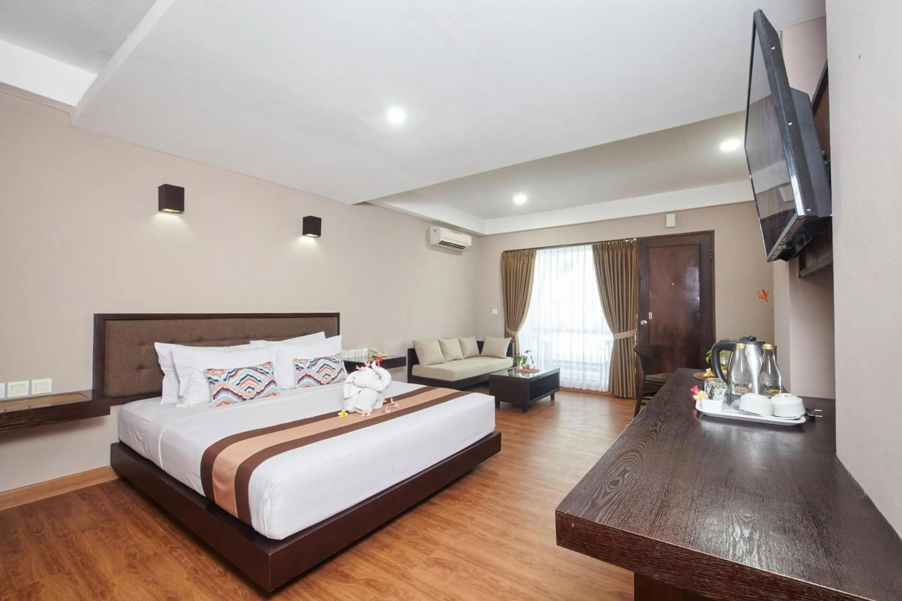 Bedroom, Bed in Grand Santhi Hotel