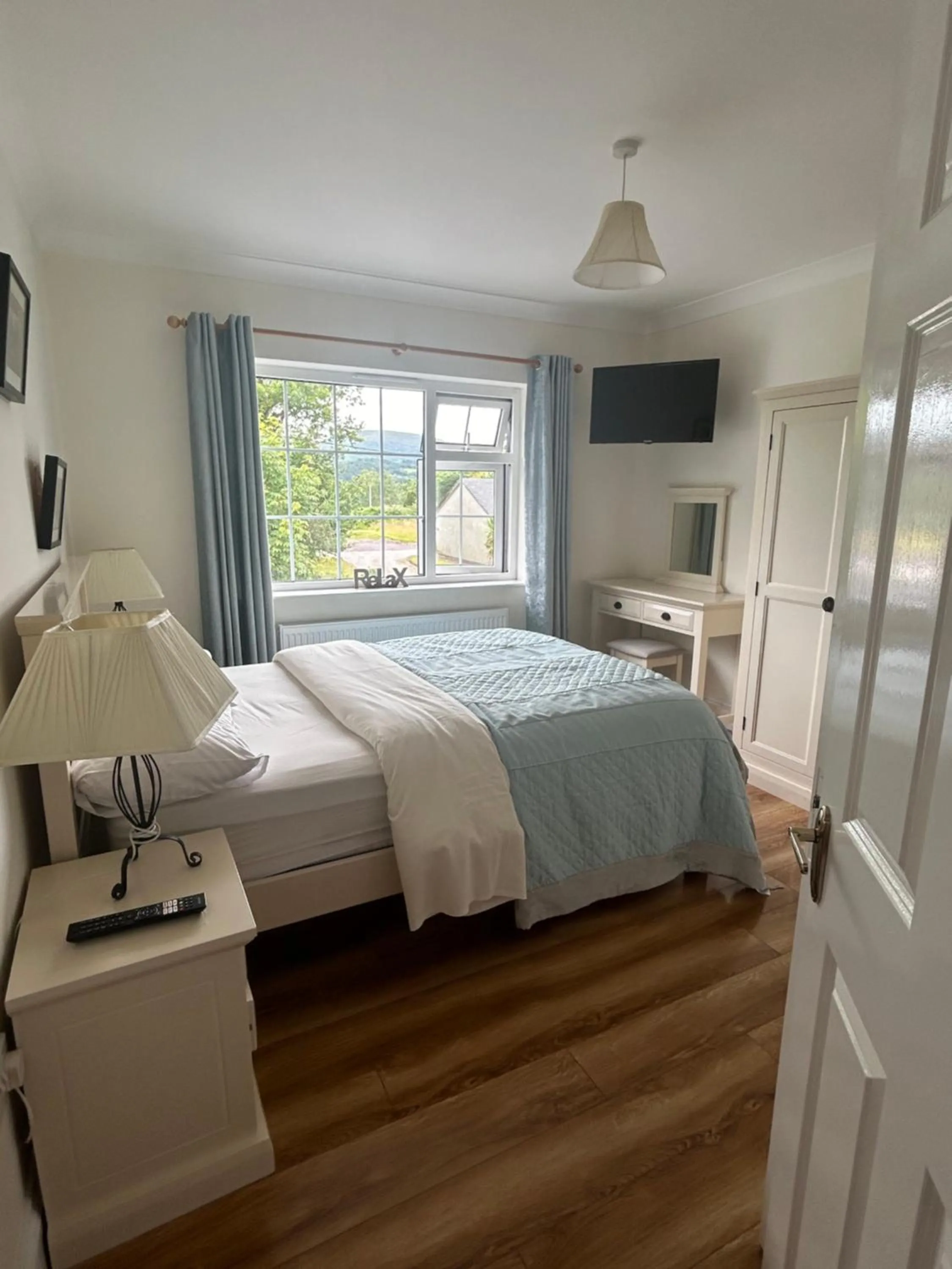 Bed in The White House B & B