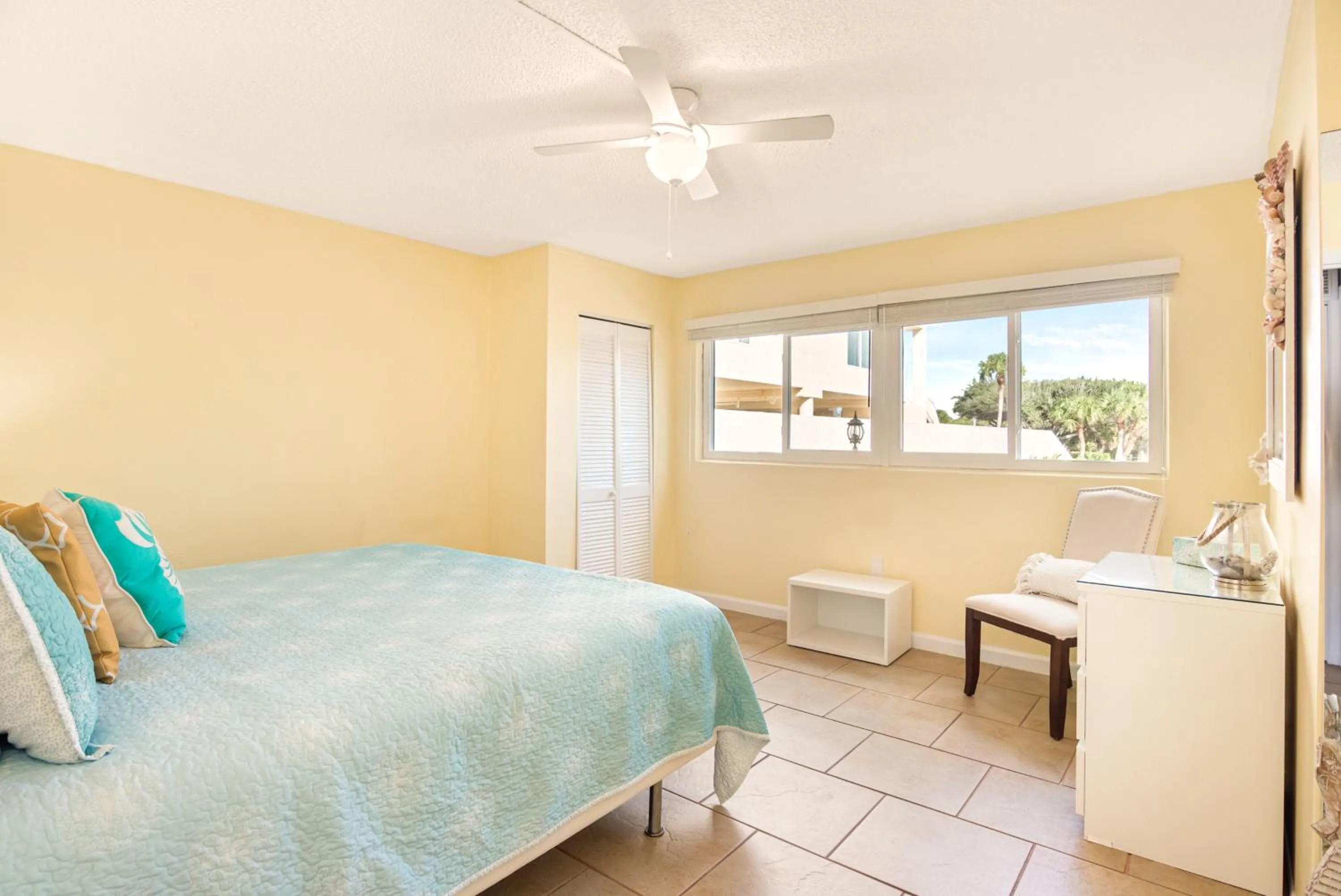 Bed in Island House