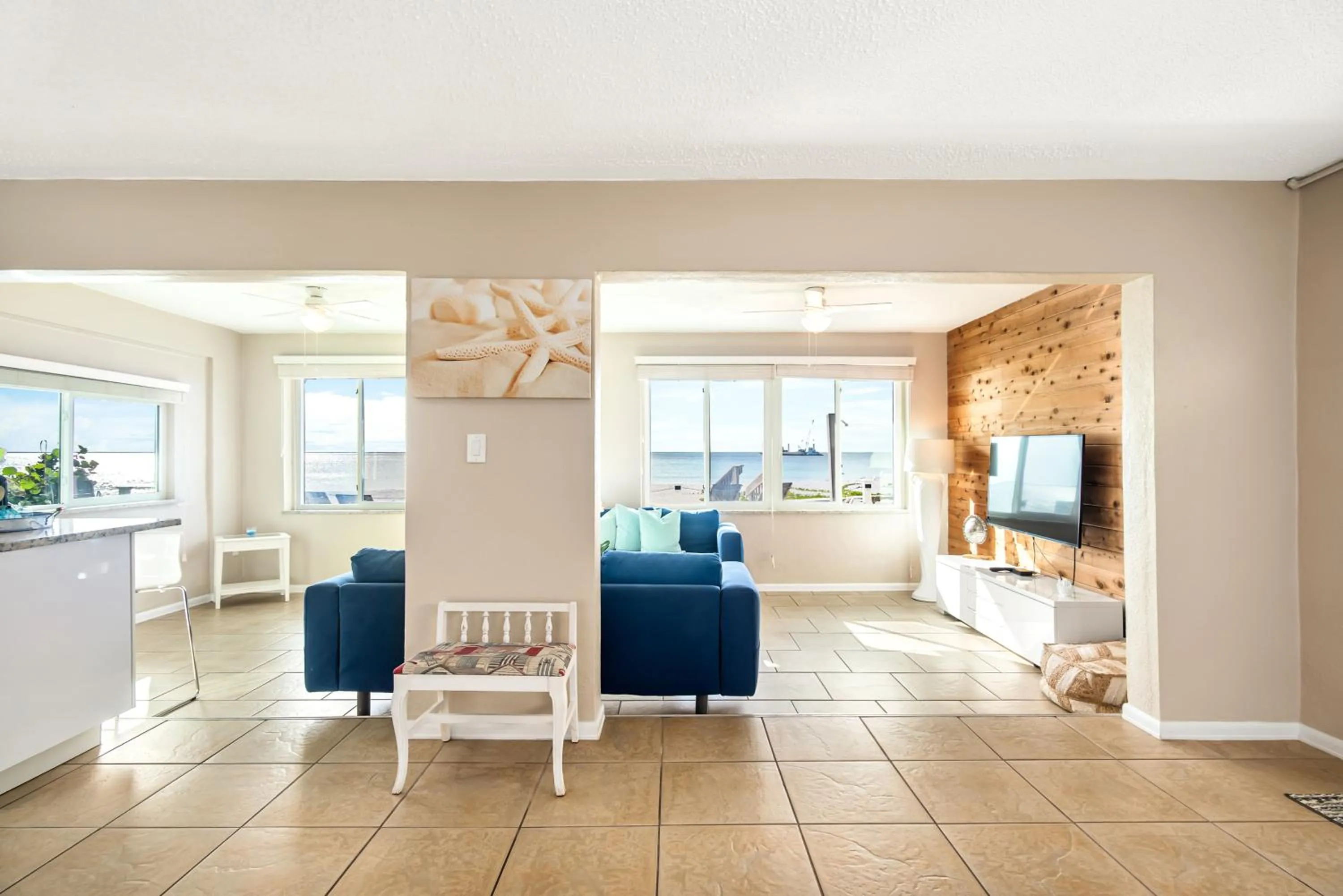 Sea view in Island House