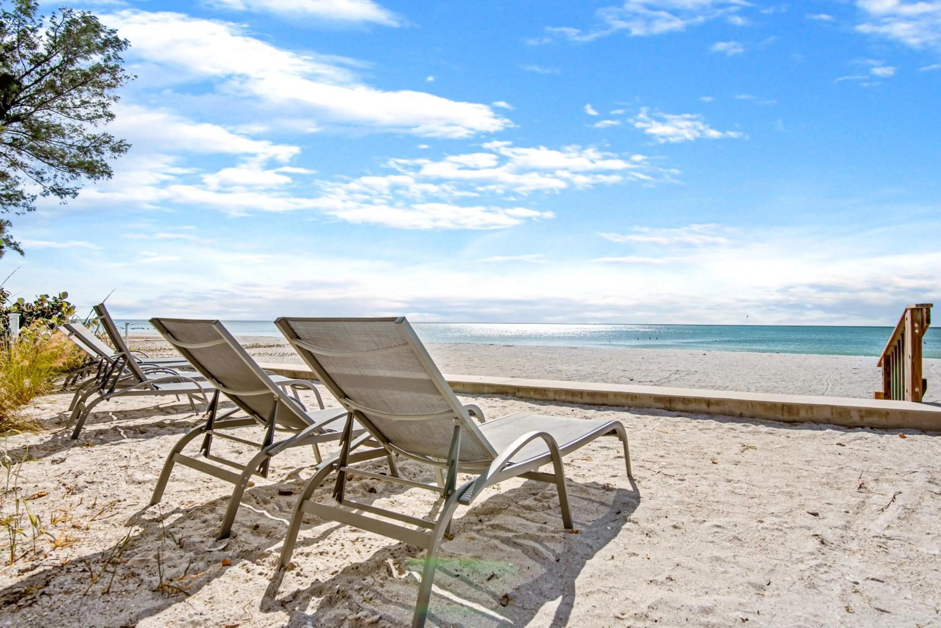 Beach in Island House