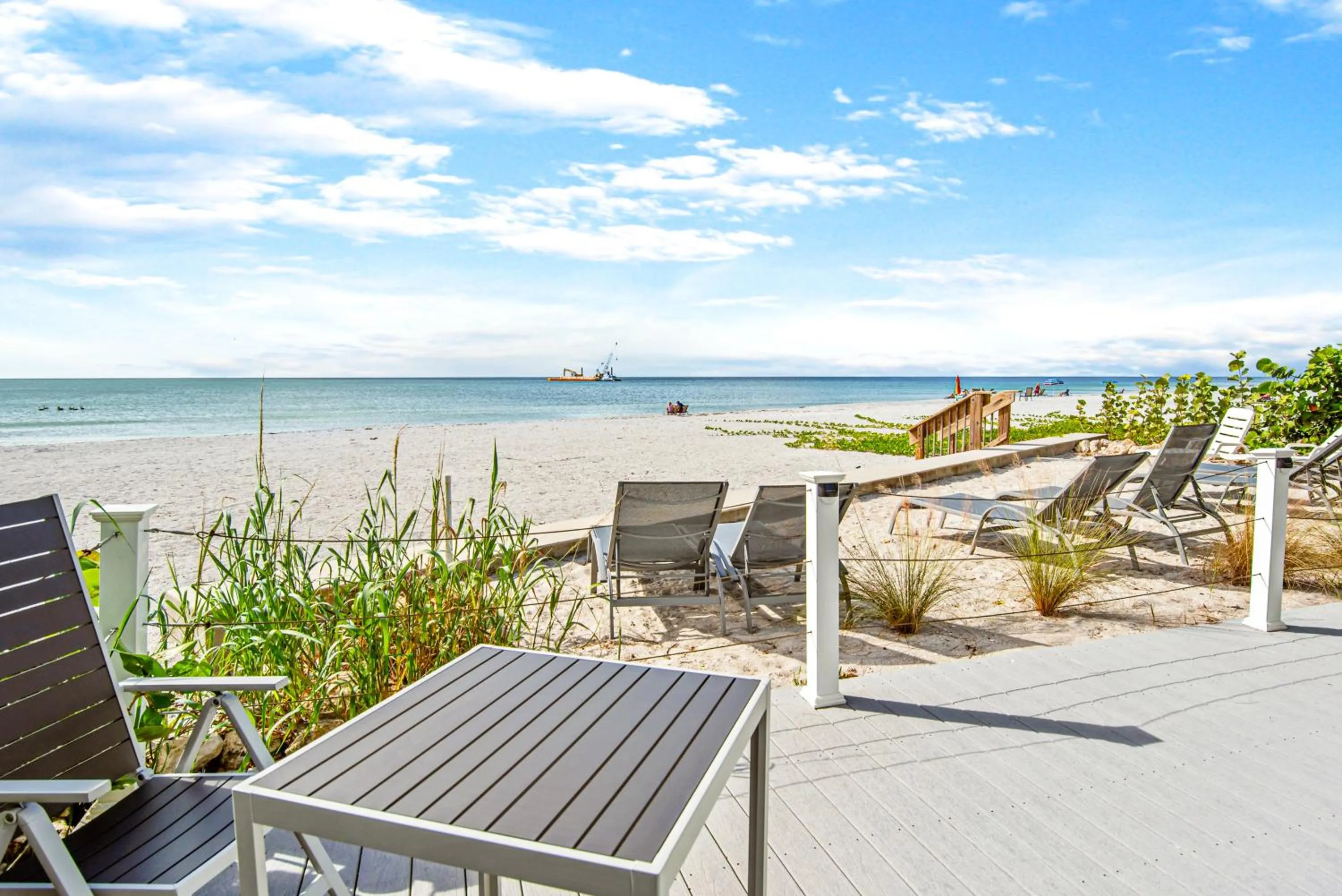 Beach in Island House