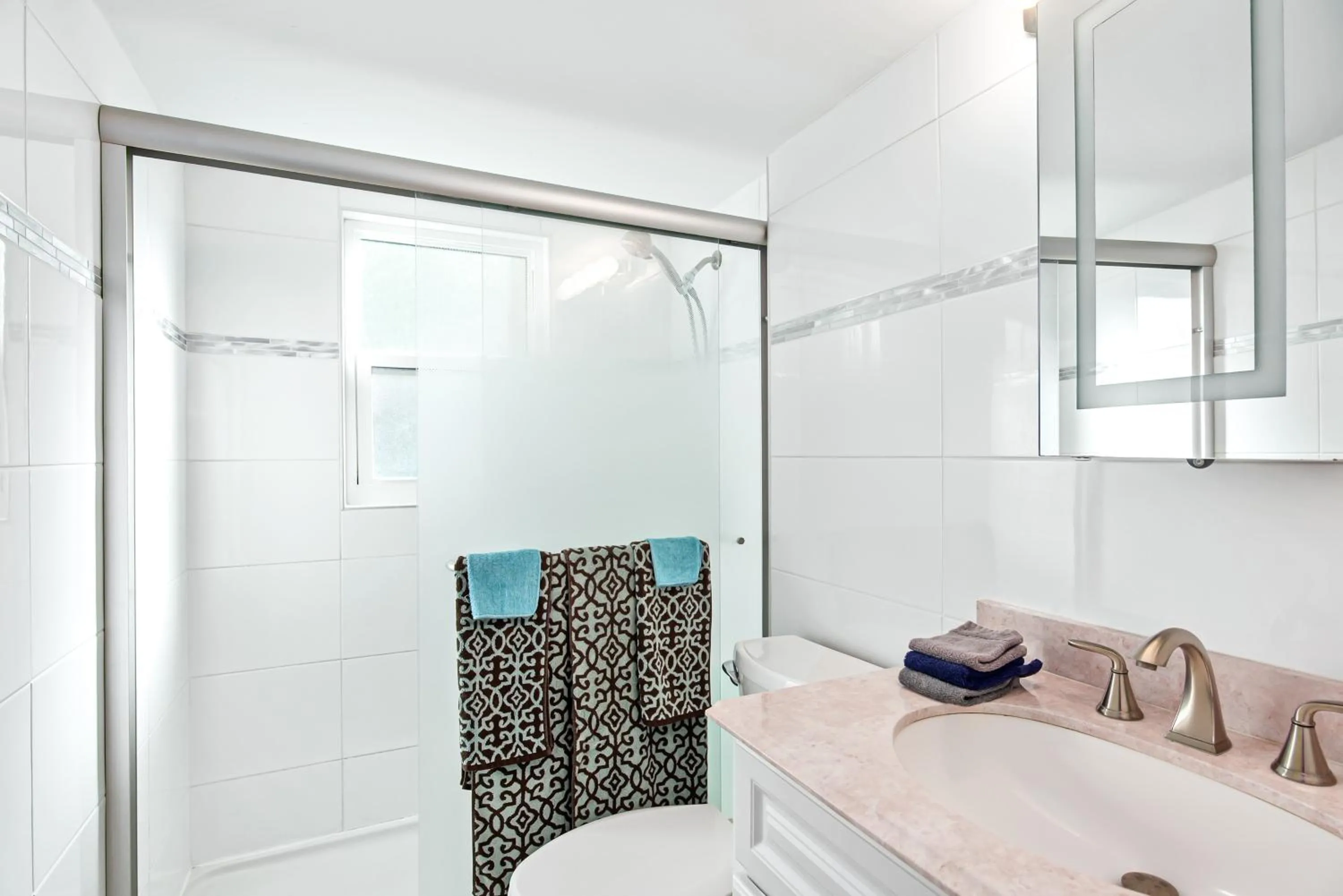 Bathroom in Island House