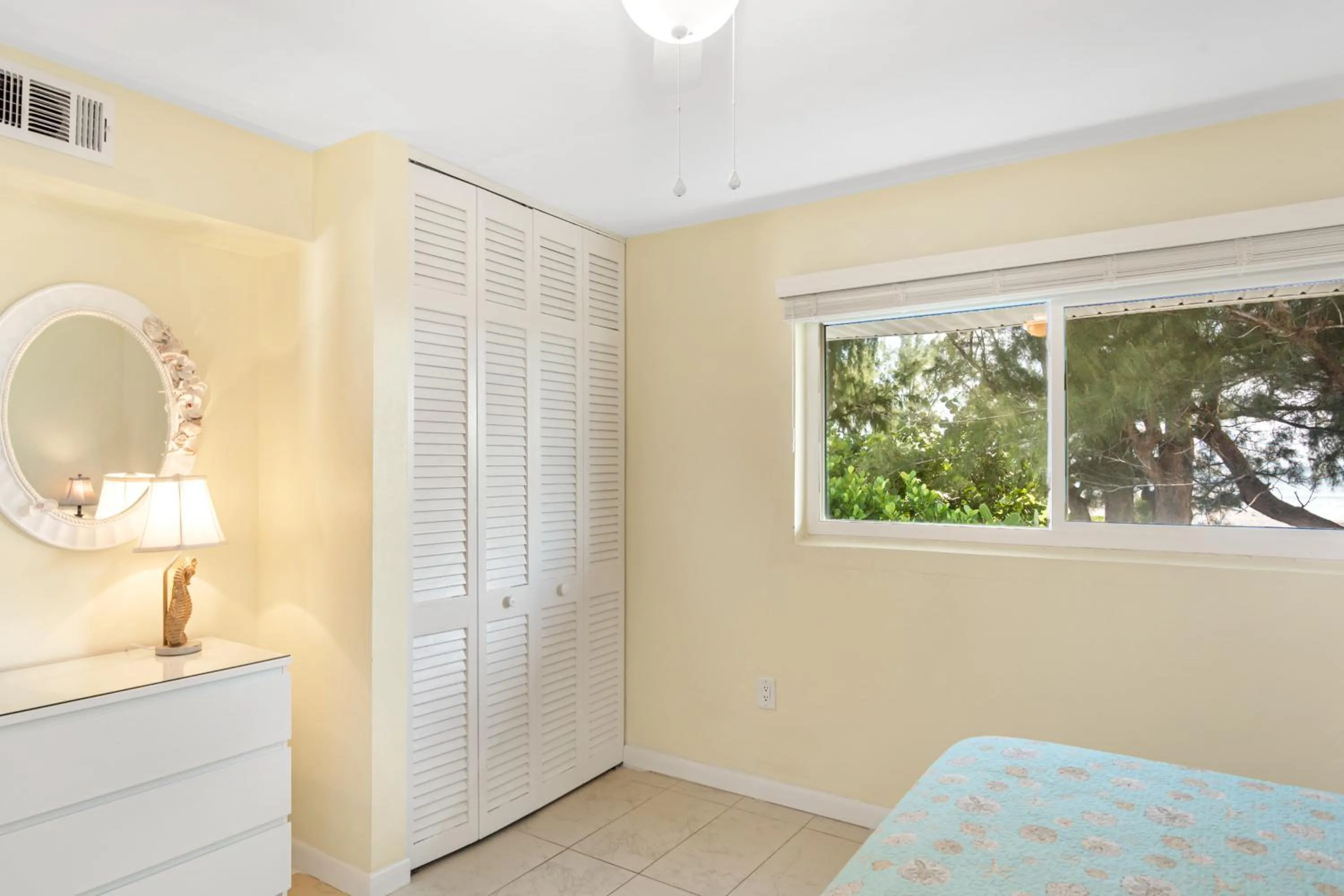 Bed in Island House