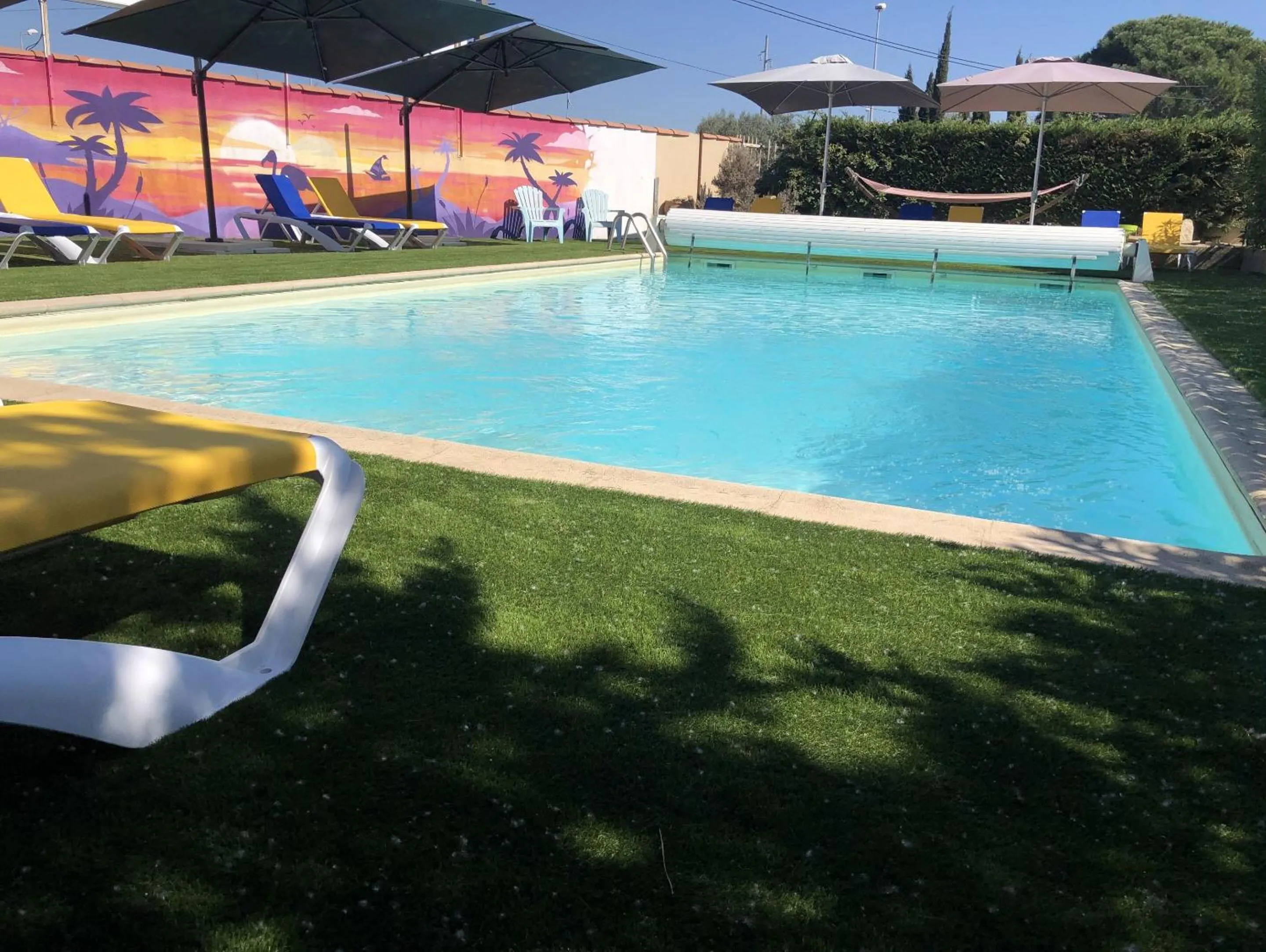 Pool view in Hotel Des 4 Vents "Esprit Camargue" Parking Privé securisé