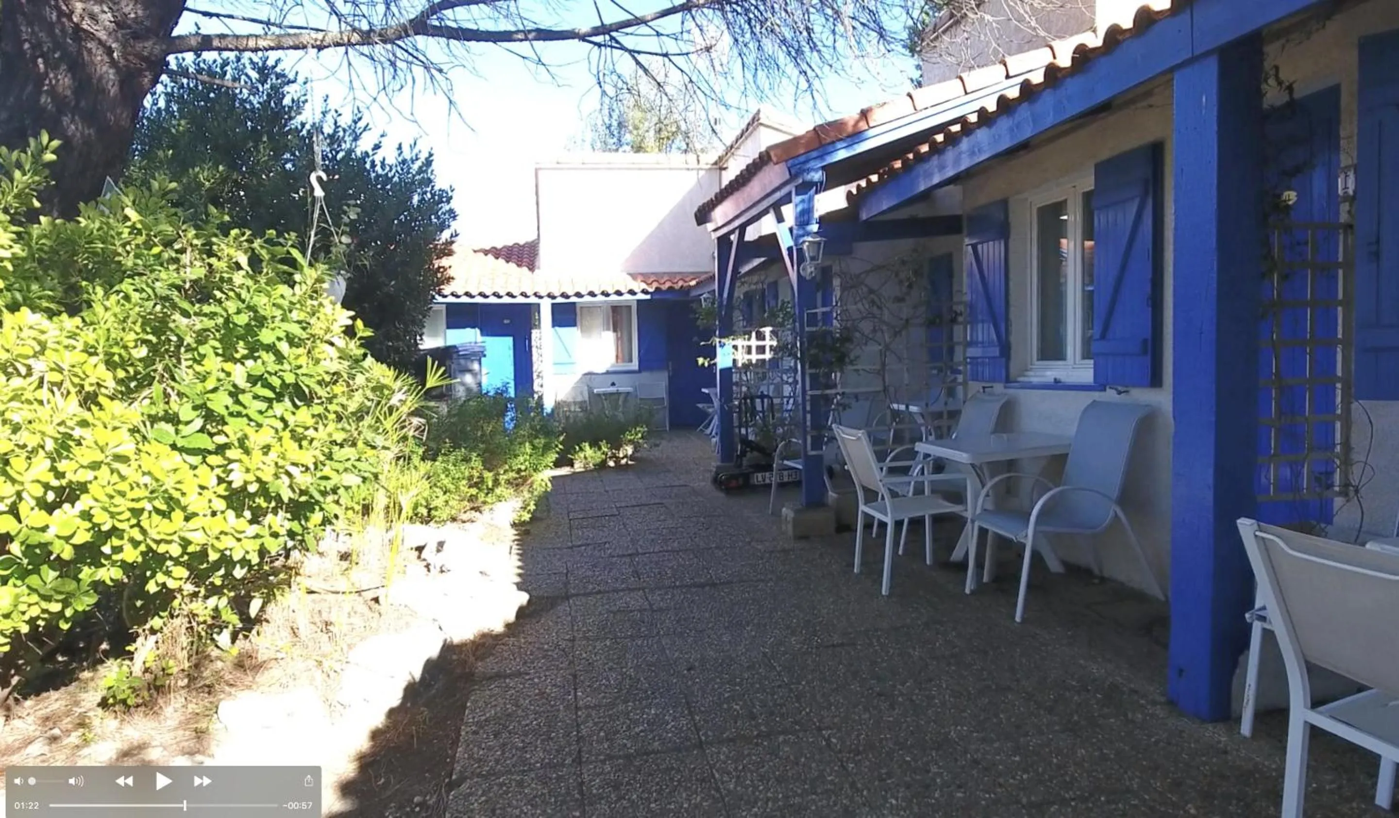 Bedroom in Hotel Des 4 Vents "Esprit Camargue" Parking Privé securisé