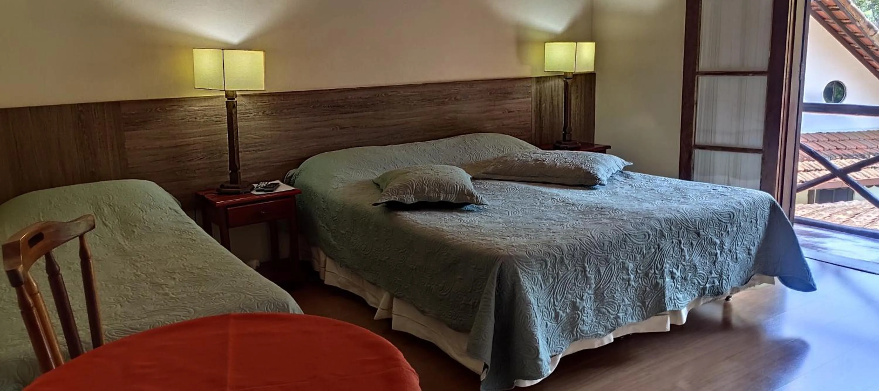 Photo of the whole room, Bed in Pousada Taverna do Golf