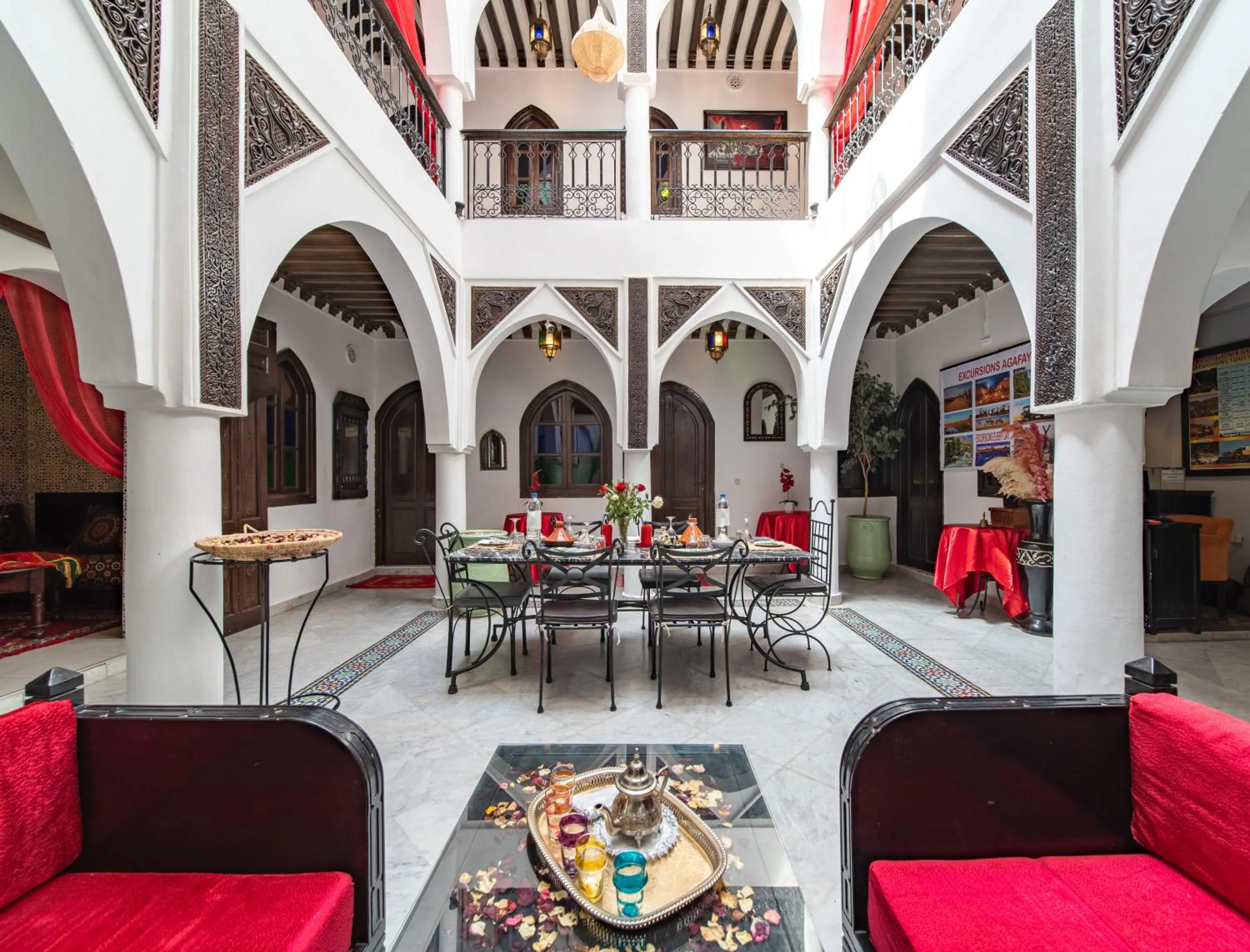 Property building in Riad Balkisse