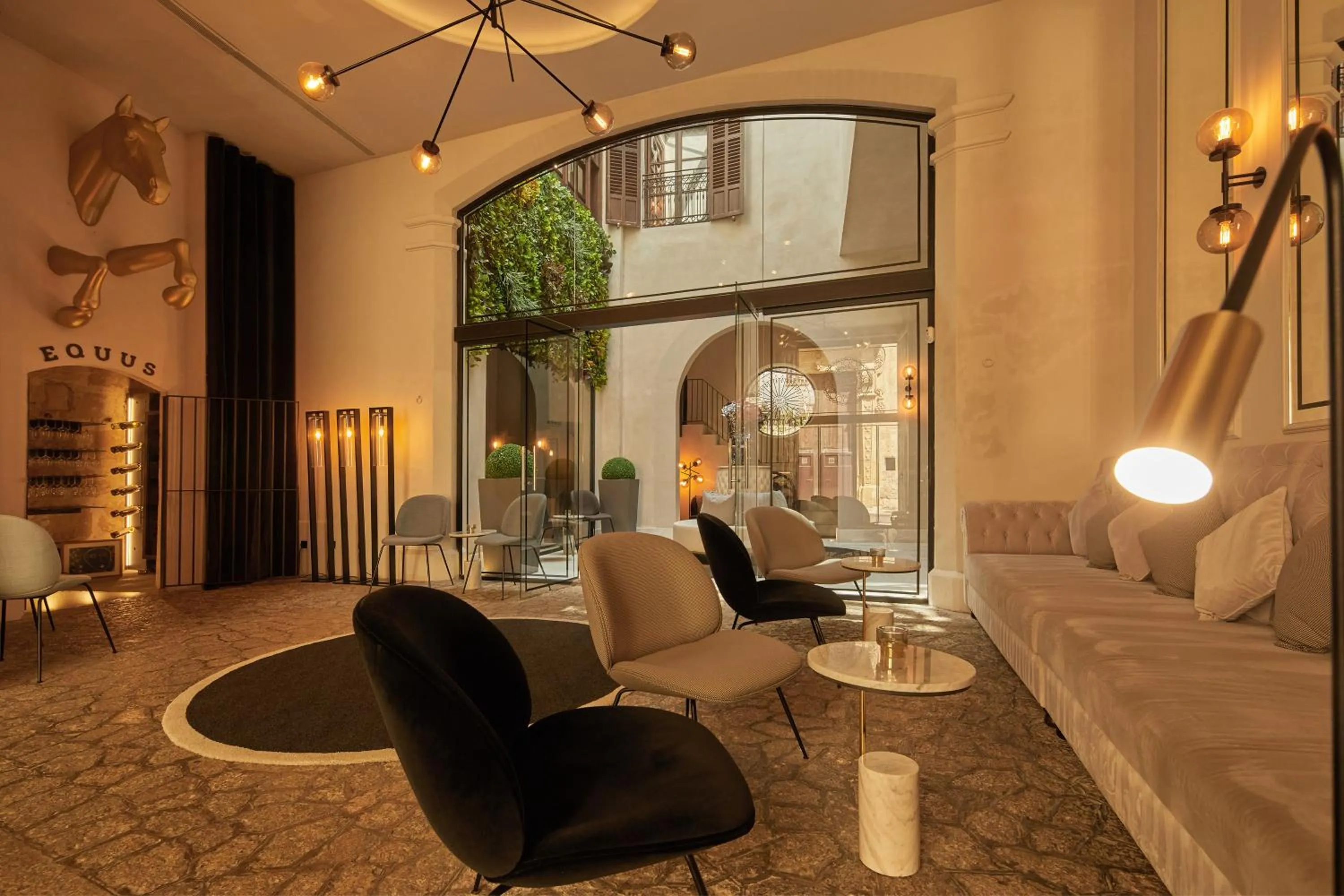 Lobby or reception in Summum Boutique Hotel, member of Meliá Collection