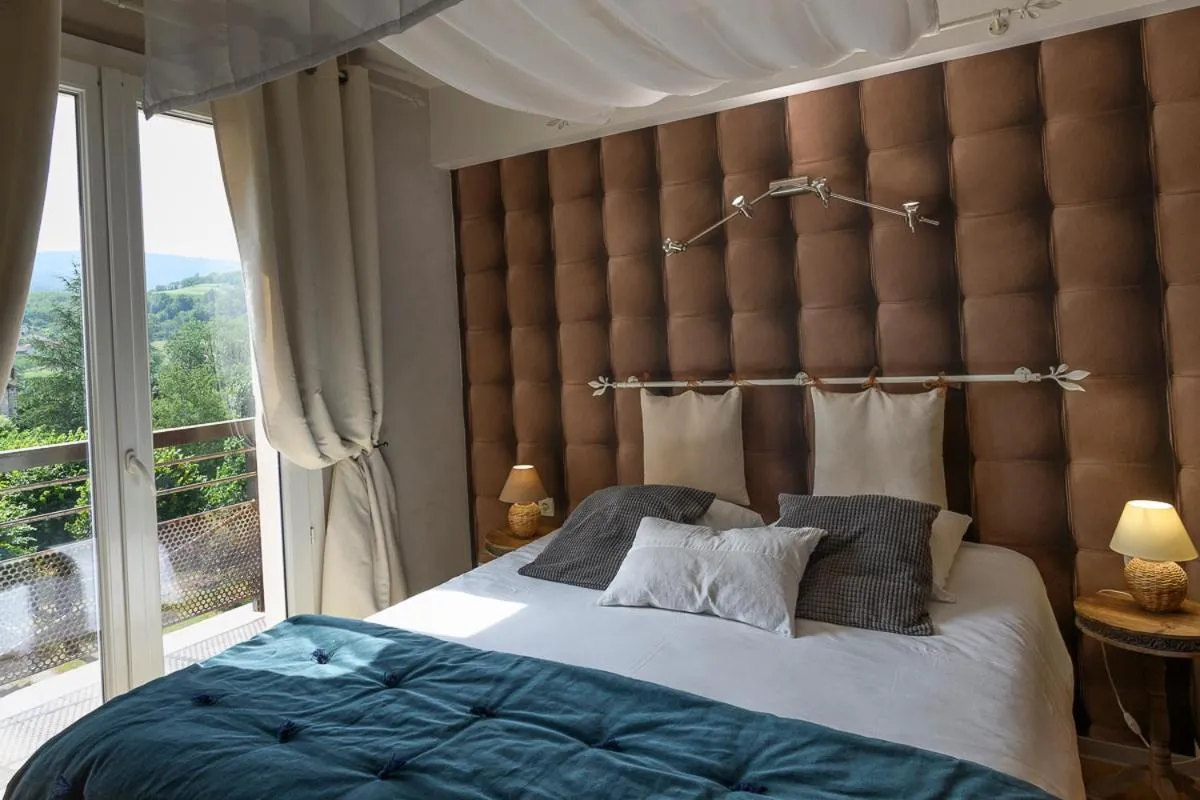 Bedroom, Bed in Logis Hôtel Restaurant Le Castel Fleuri