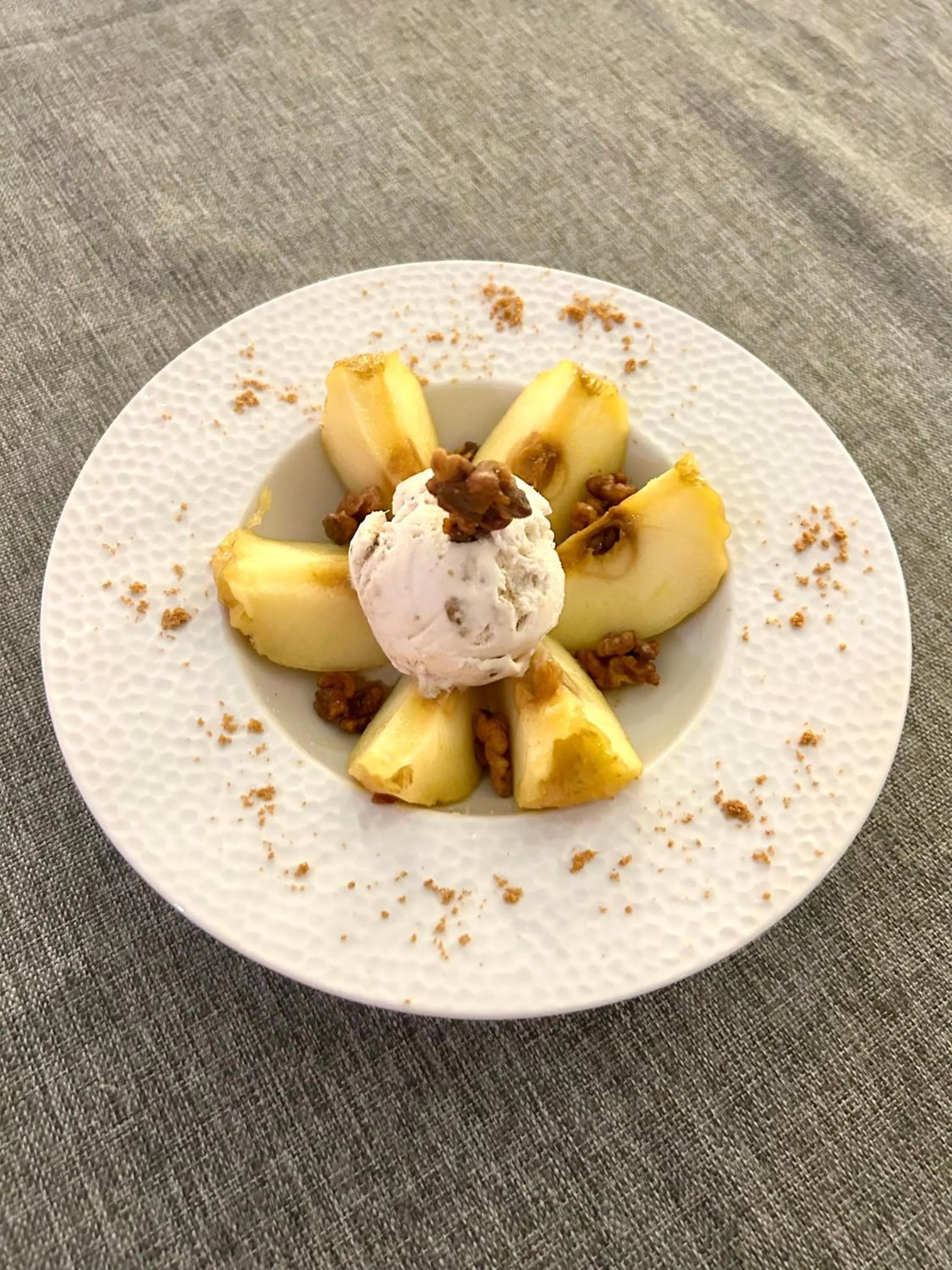 Logis Hôtel Restaurant Le Castel Fleuri