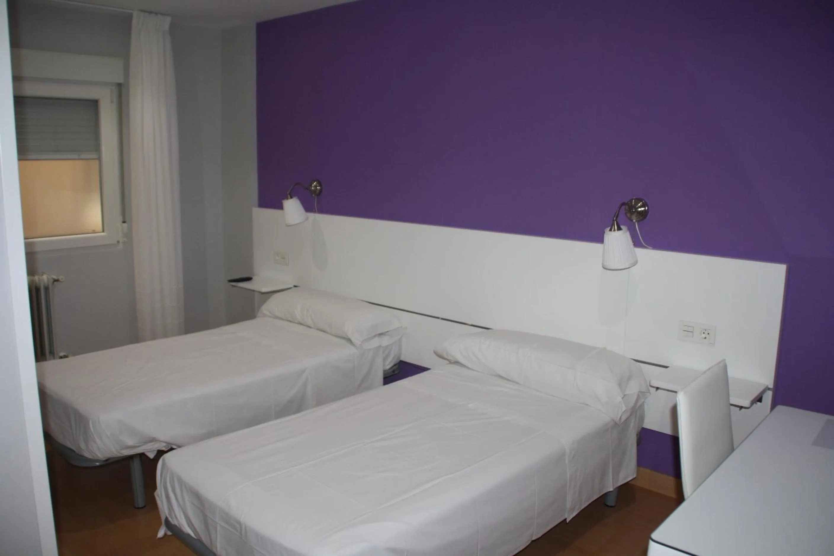 Bedroom, Bed in Verona