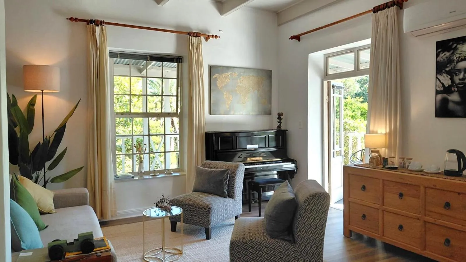 Lounge or bar in Swellendam Country Lodge - Guest House - B&B