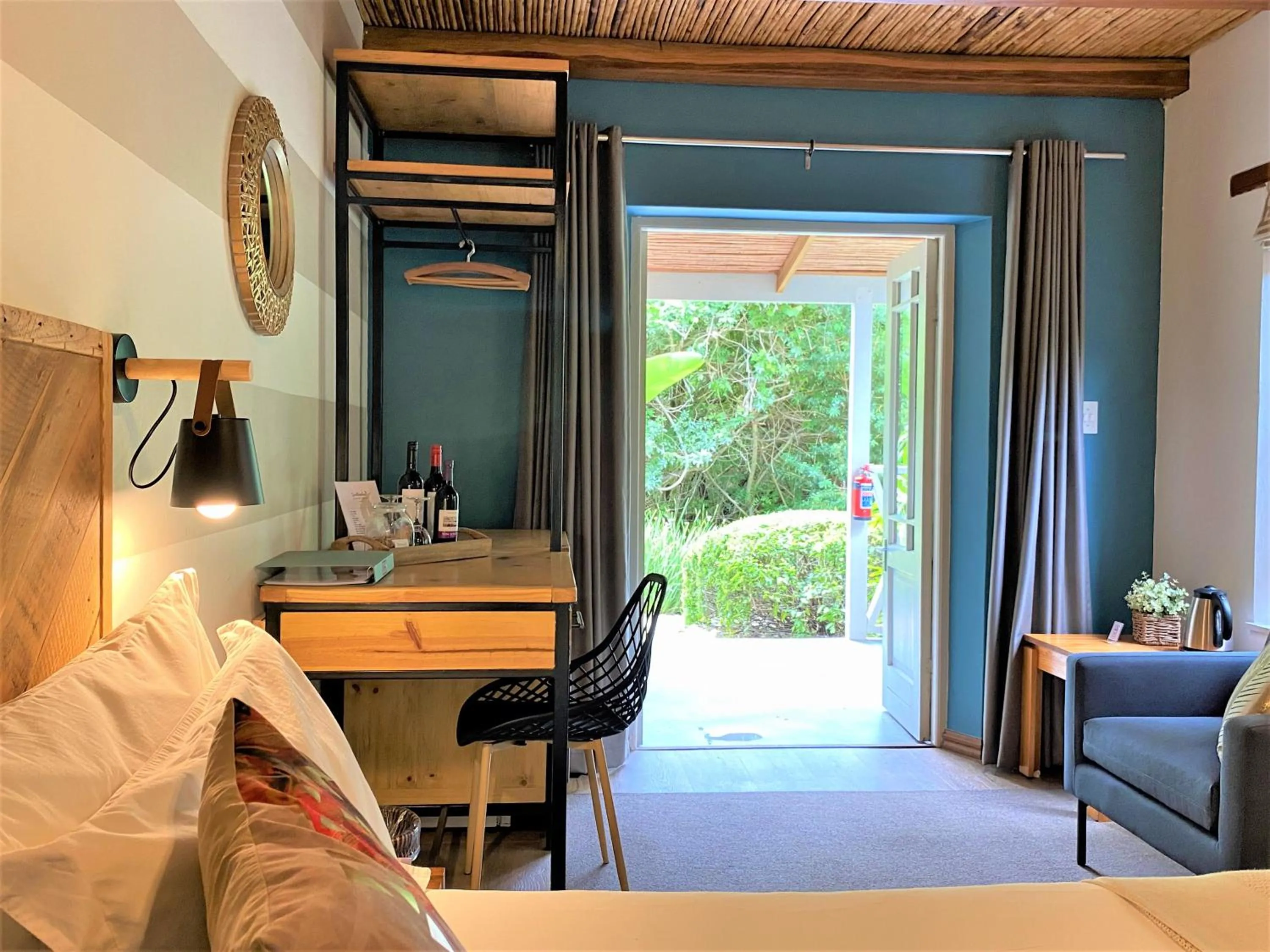 Living room in Swellendam Country Lodge - Guest House - B&B