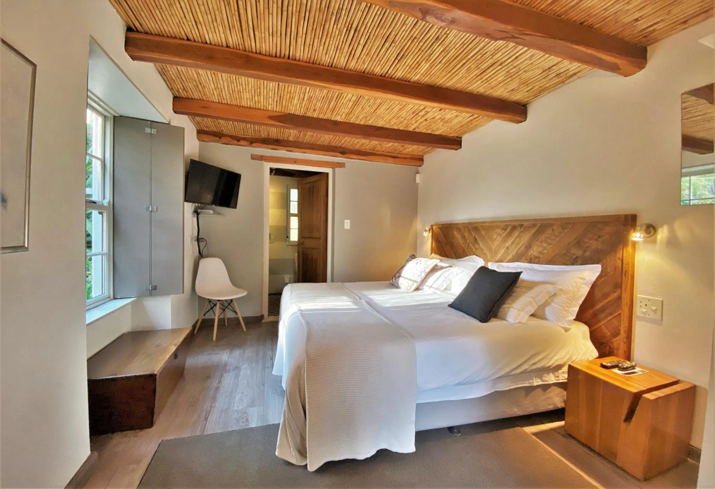 Bed in Swellendam Country Lodge - Guest House - B&B